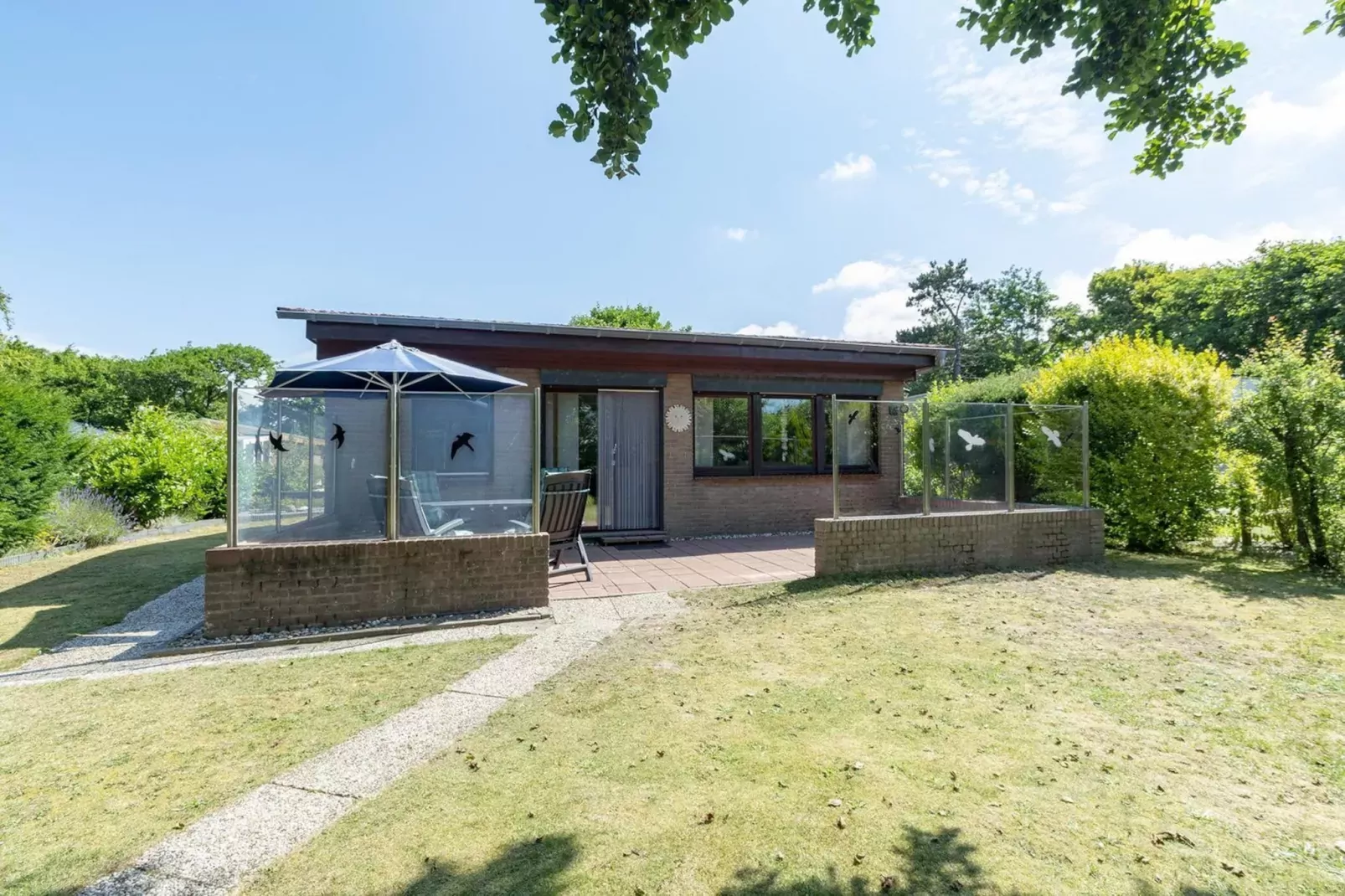 Garnekuul 44-Exterior summer