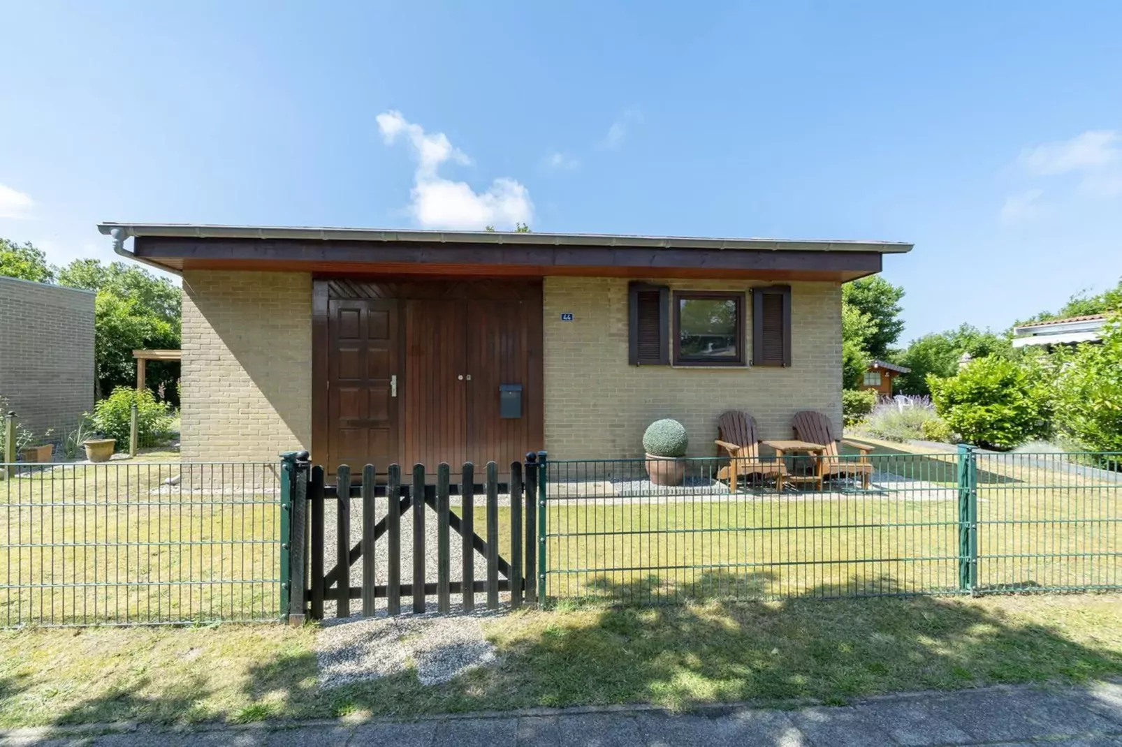 Garnekuul 44-Exterior summer