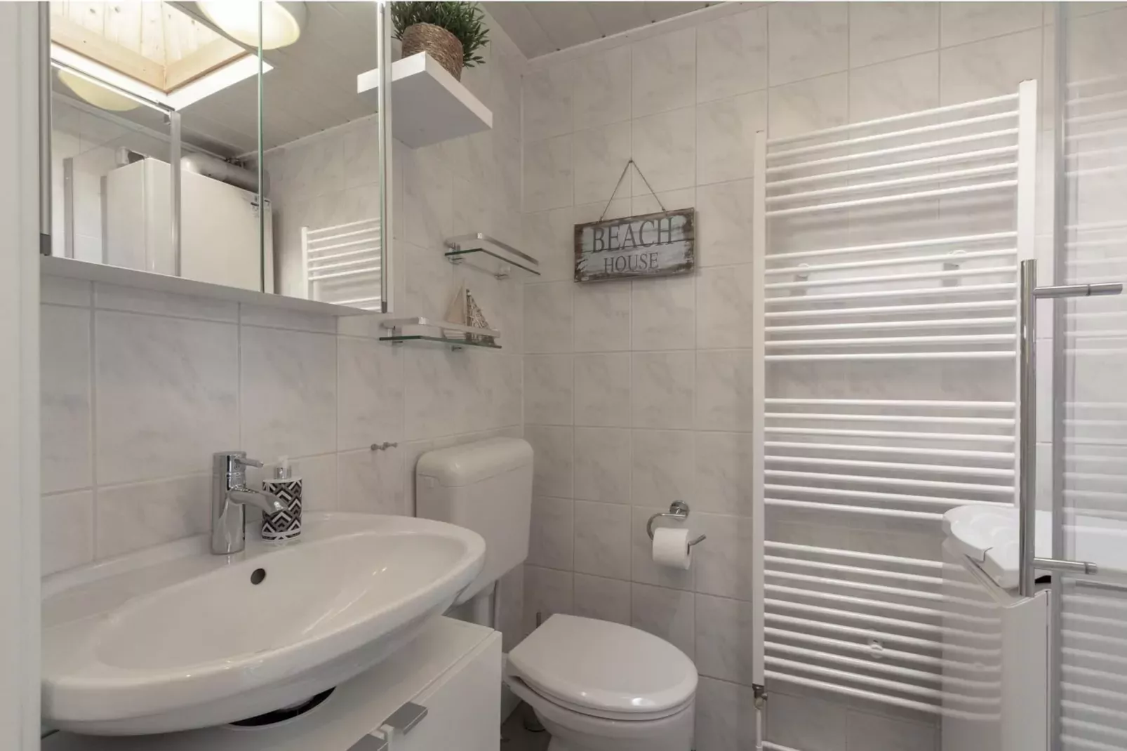 Garnekuul 44-Bathroom