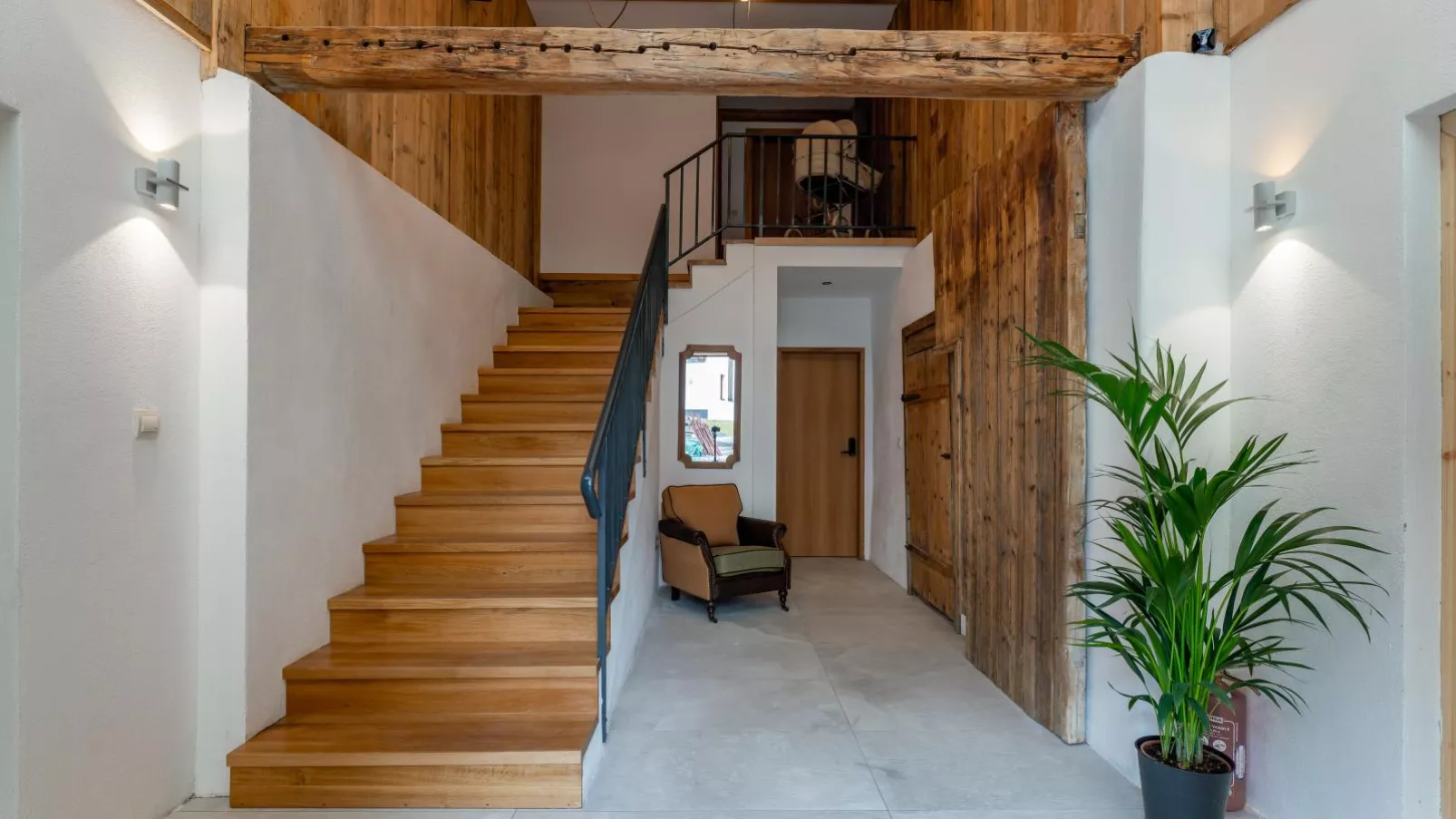 Biber Art Apartment 1-Reception hall