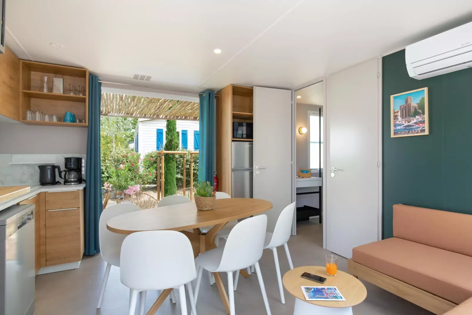 Les Jardins d'Agathe 6-Dining room