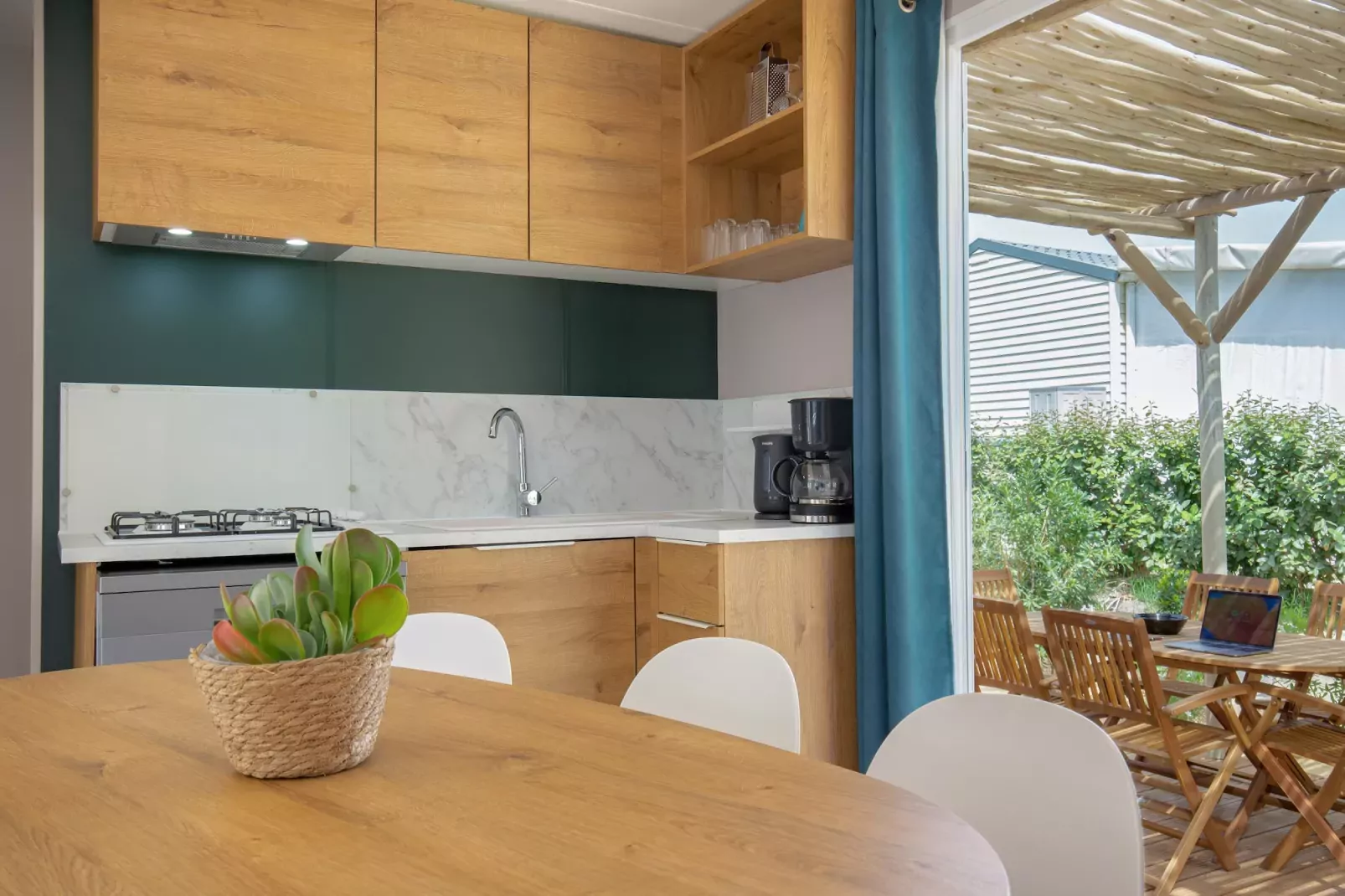 Les Jardins d'Agathe 6-Dining room