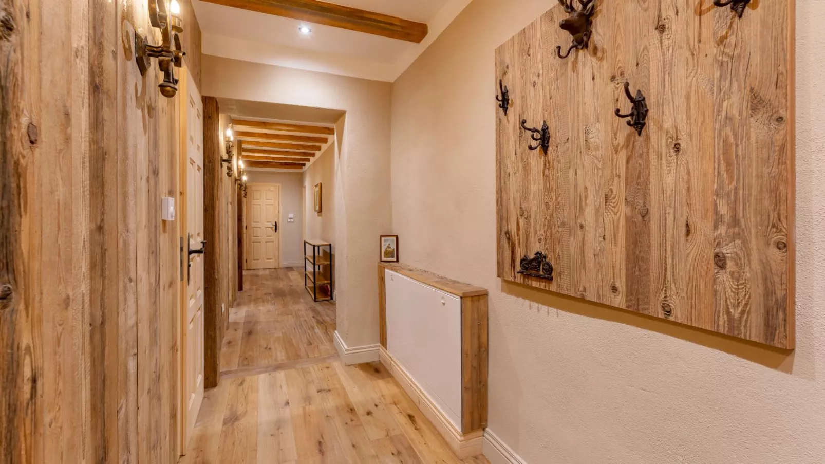Biber Art Apartment 1-Landing