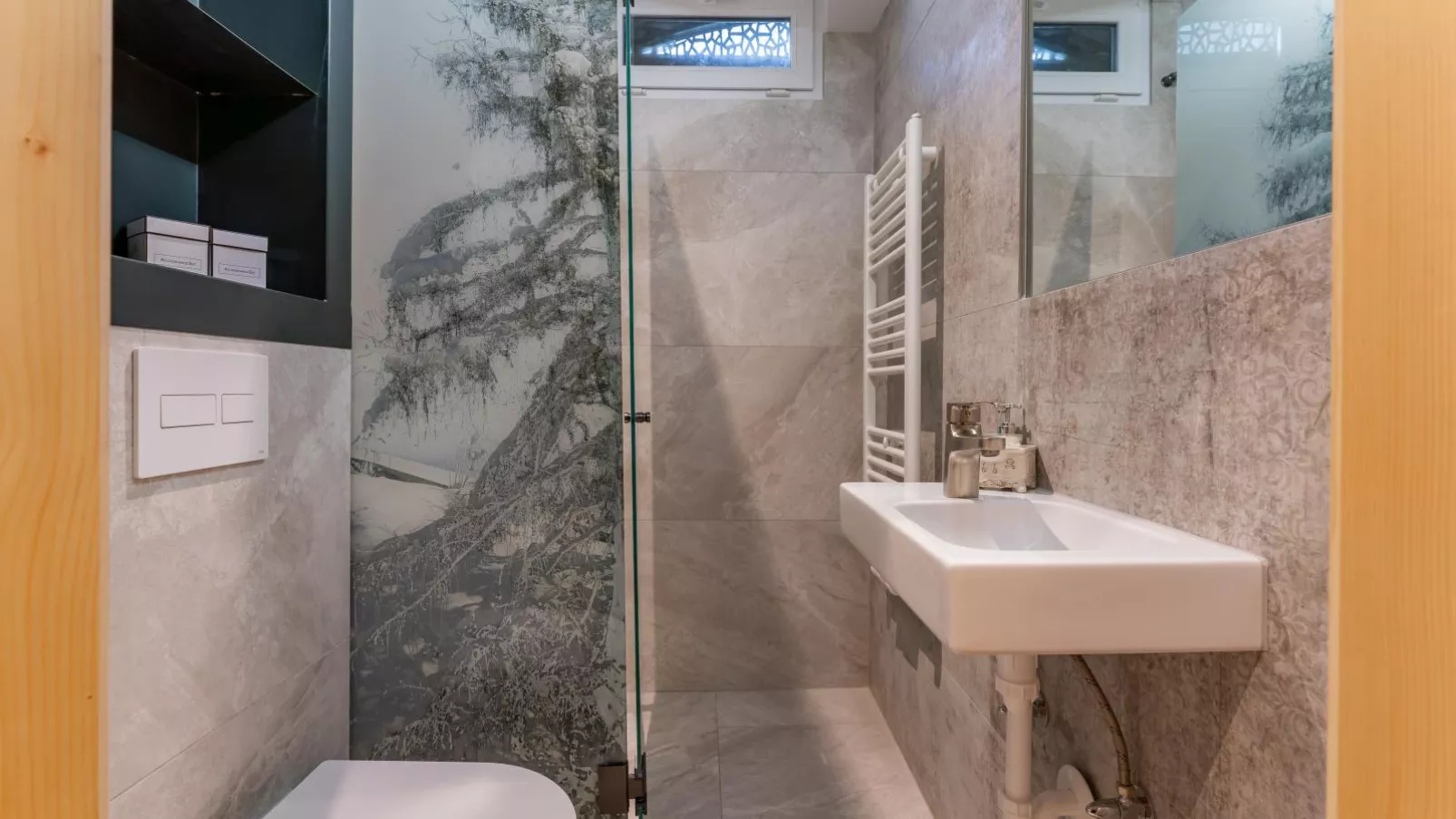 Biber Art Apartment 1-Bathroom