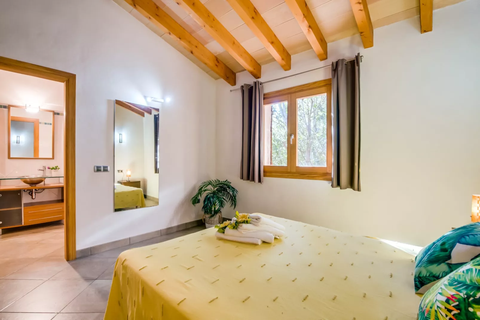 Es Puchet-Bedroom