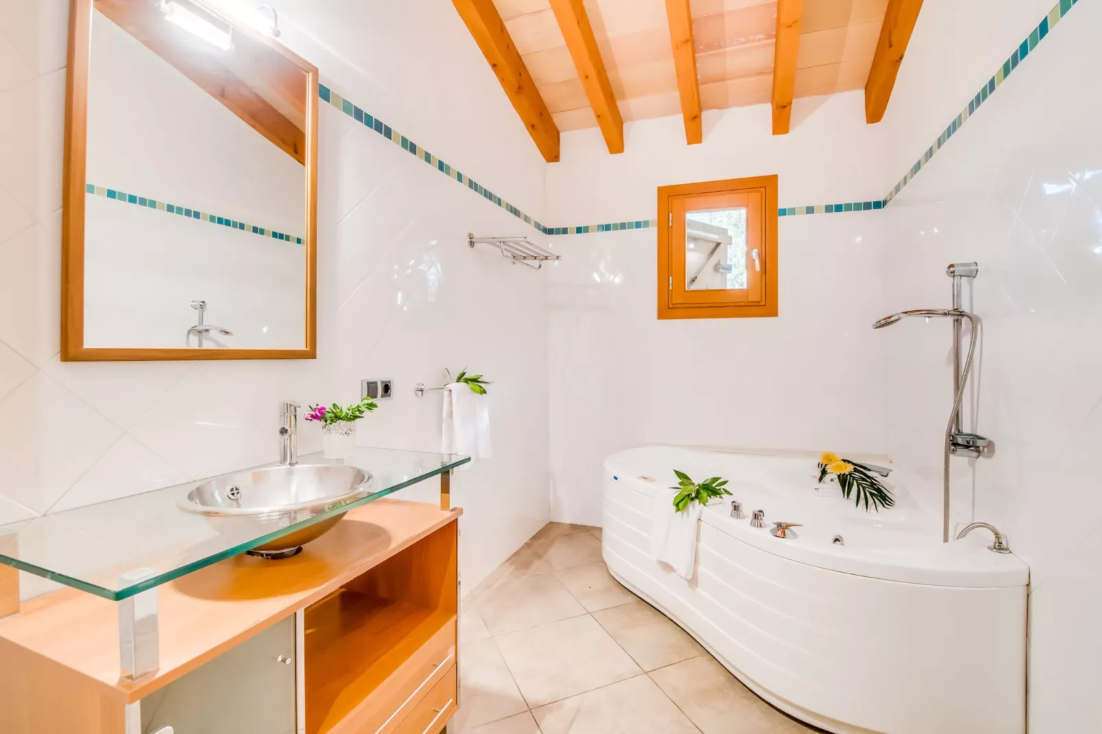 Es Puchet-Bathroom