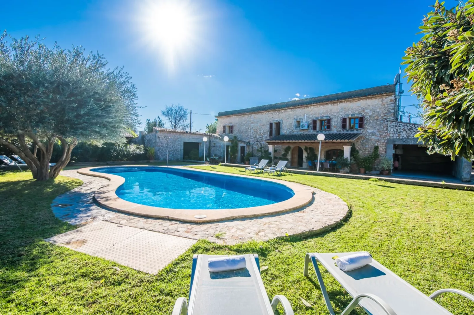 Cas Home-Exterior summer