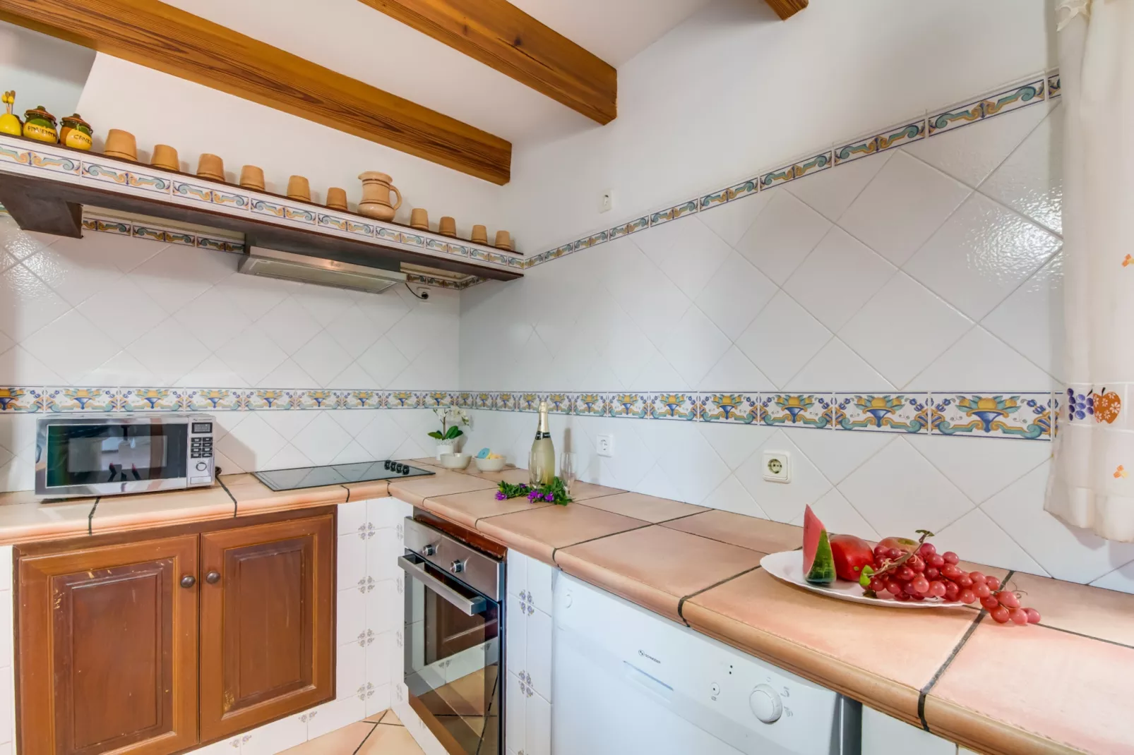 Cas Home-Kitchen