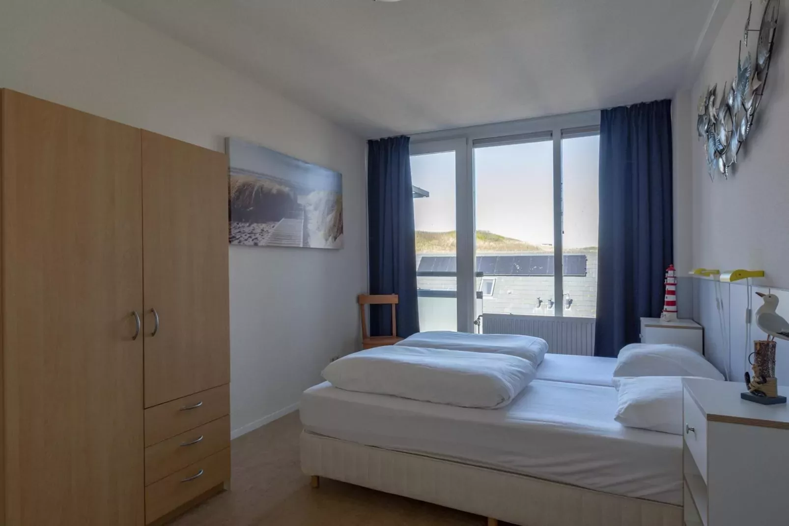 Dorpsplein 23E-Bedroom