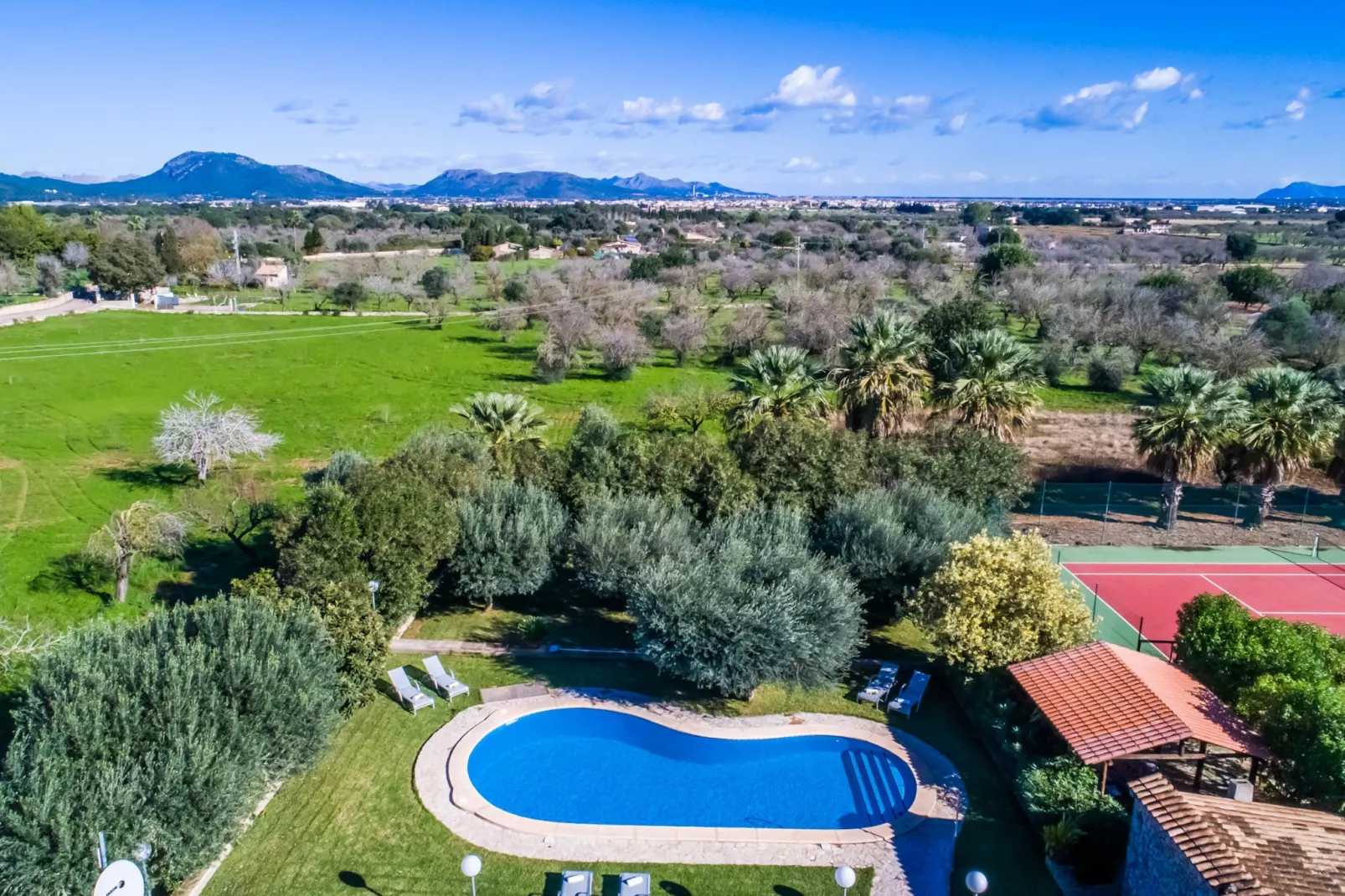 Cas Home-Areas summer 20km