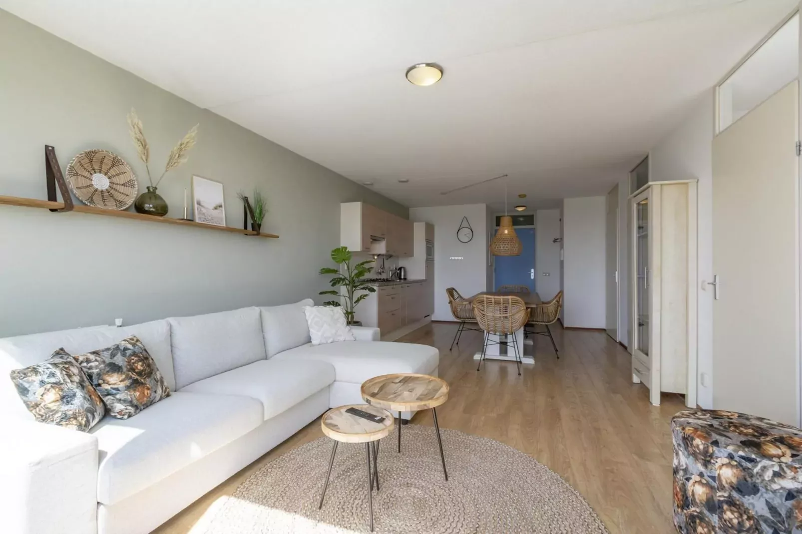 Duinerei B202-Living room