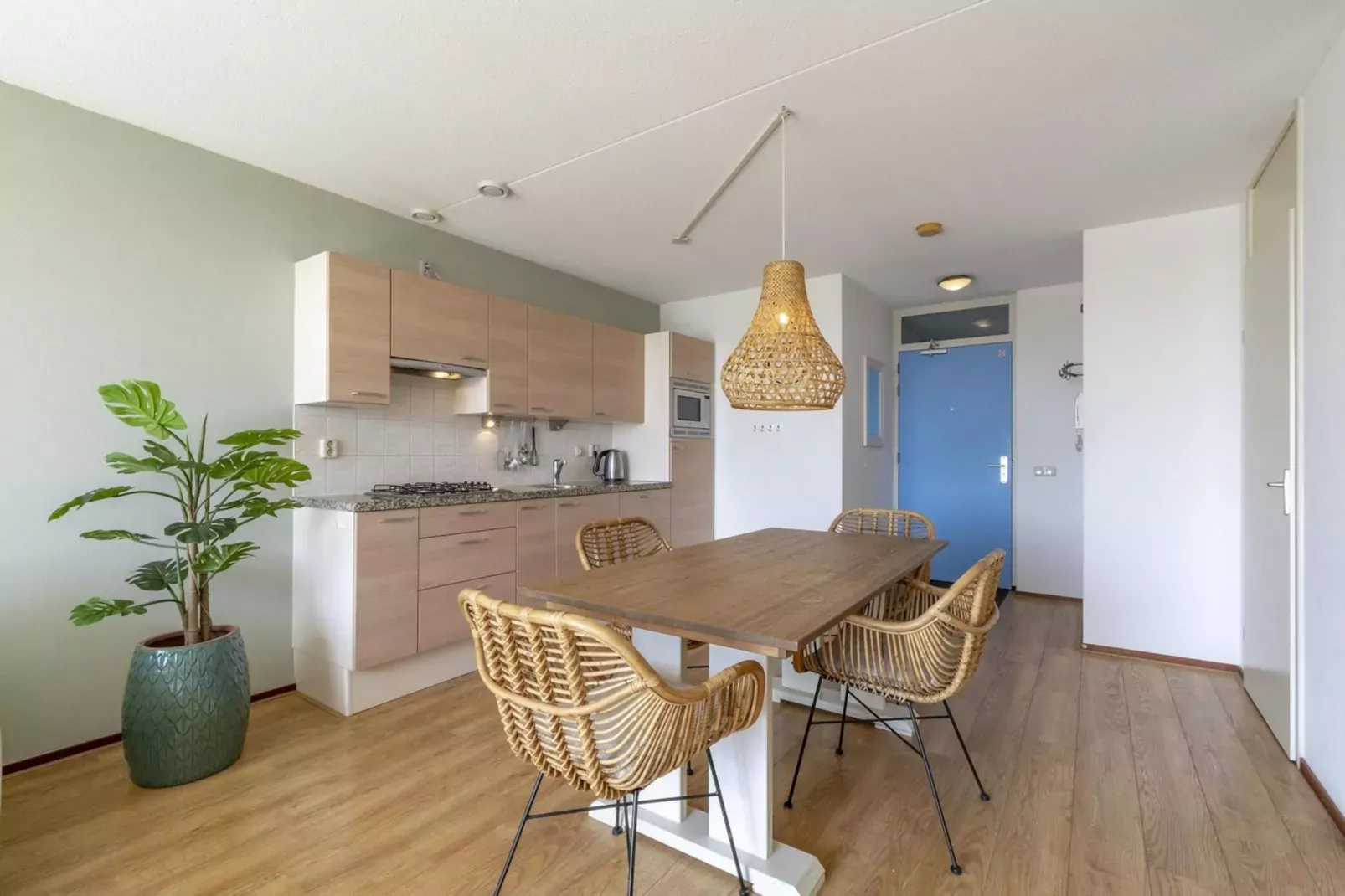 Duinerei B202-Dining room