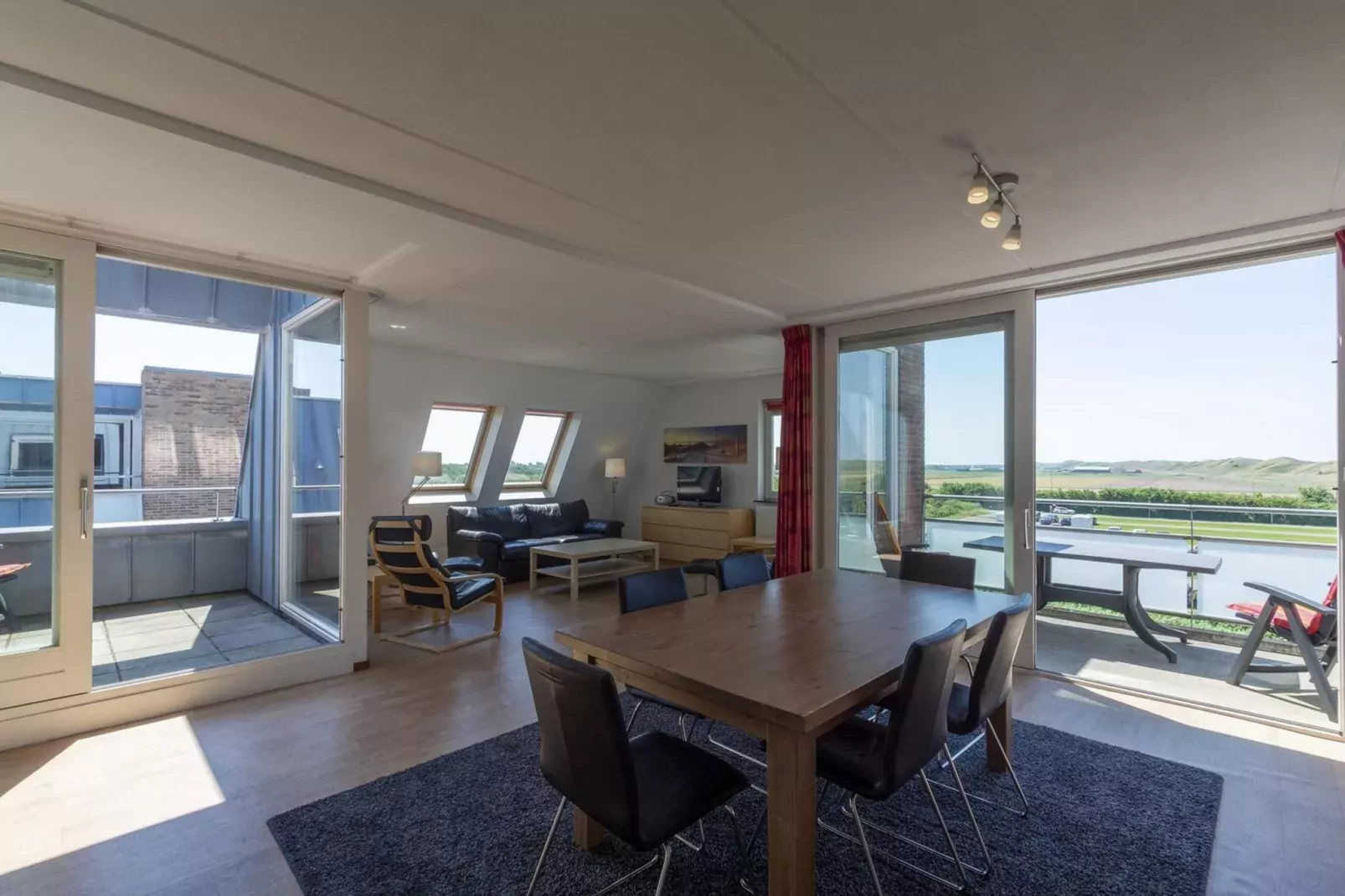 Duinerei B301-Dining room