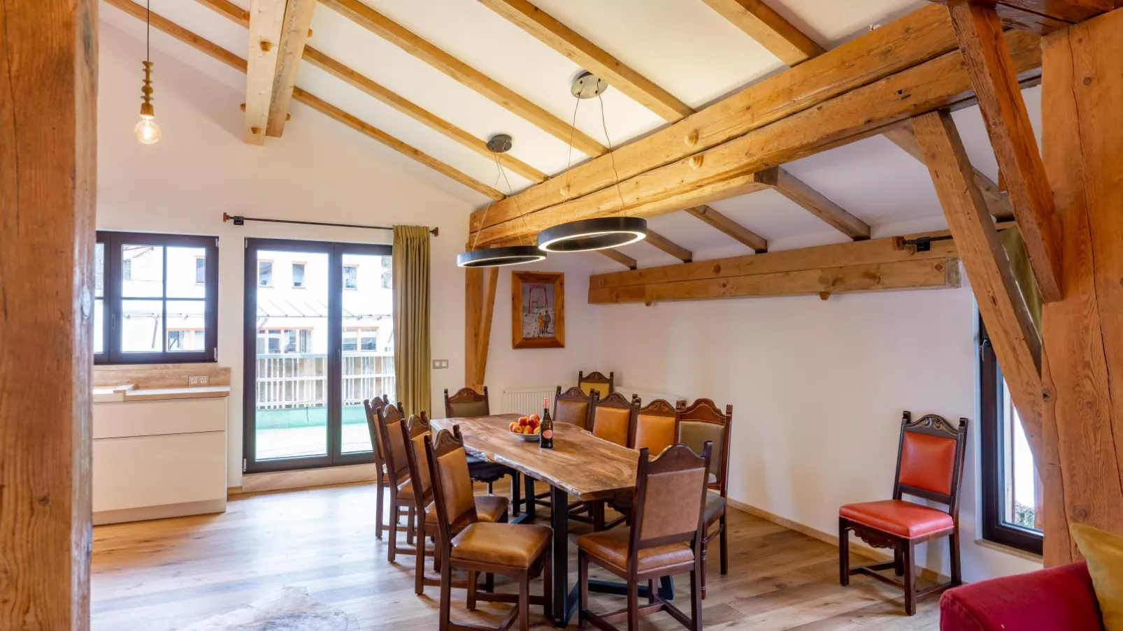 Biber Art Apartment 2-Dining room