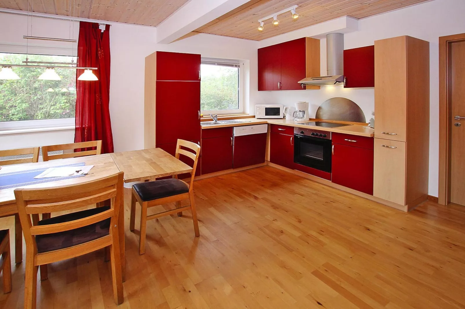 Löwenzahn 118 qm 1-9 Personen-Kitchen