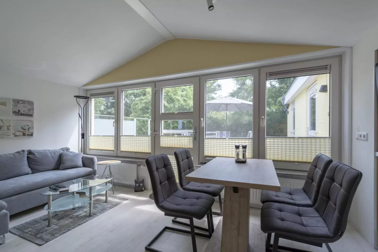 Garnekuul 49-Dining room