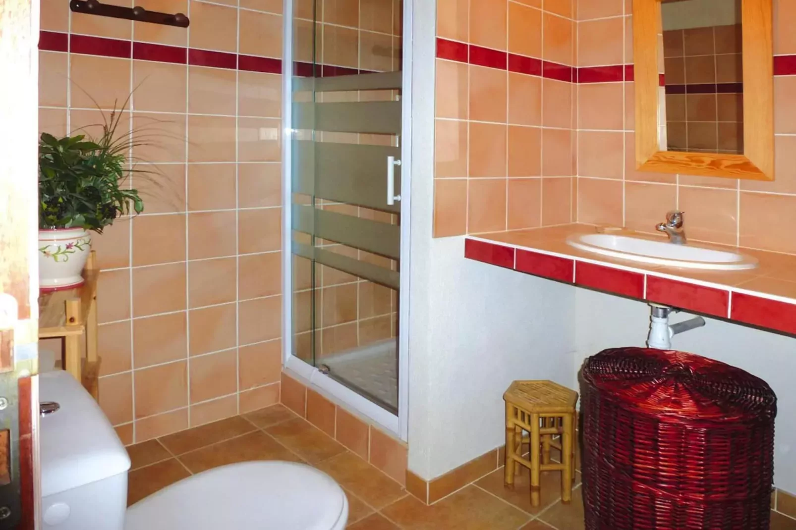 Doppelhaushälfte in Redortiers-Salle de bain