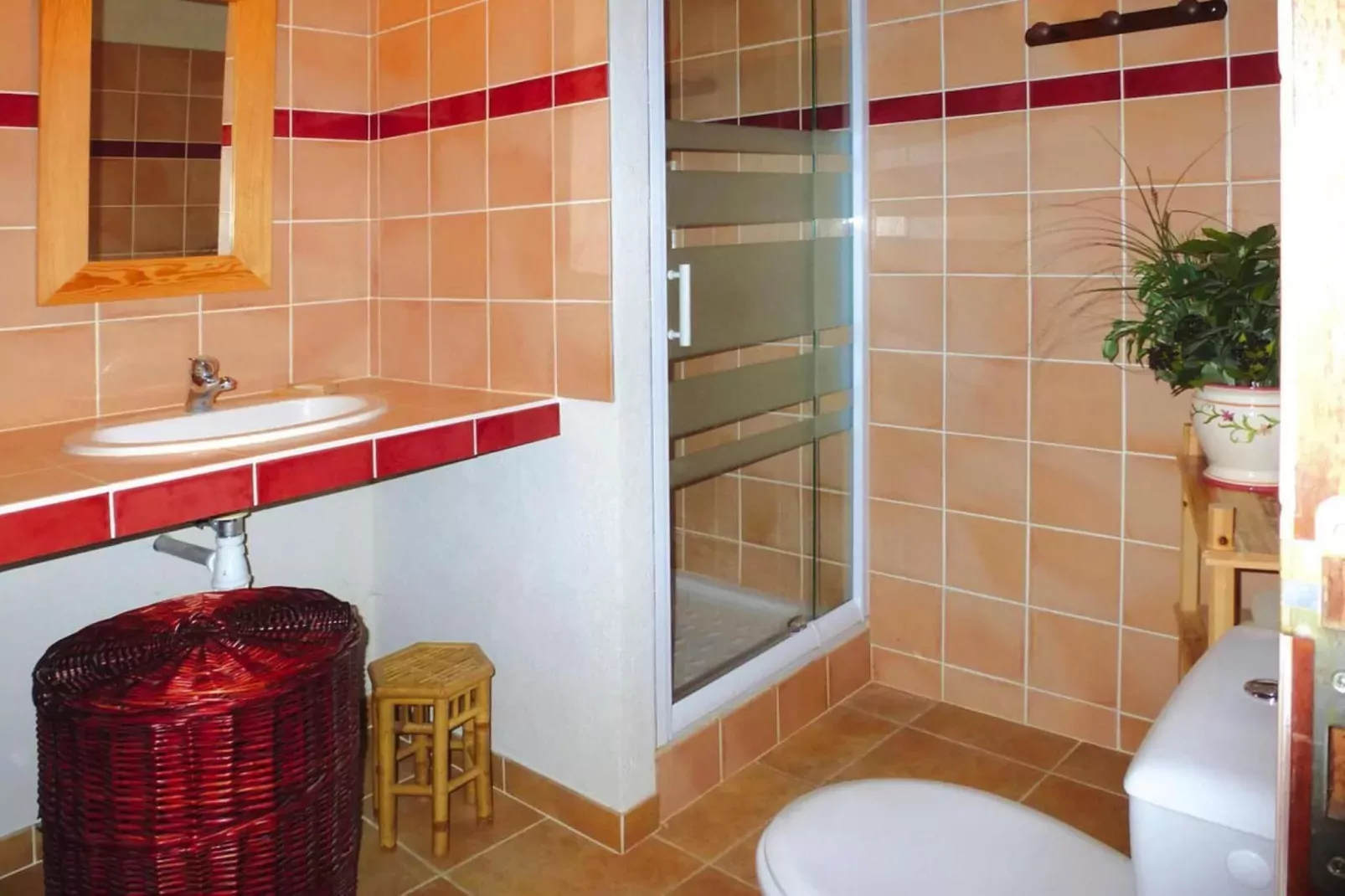 Doppelhaushälfte in Redortiers-Salle de bain