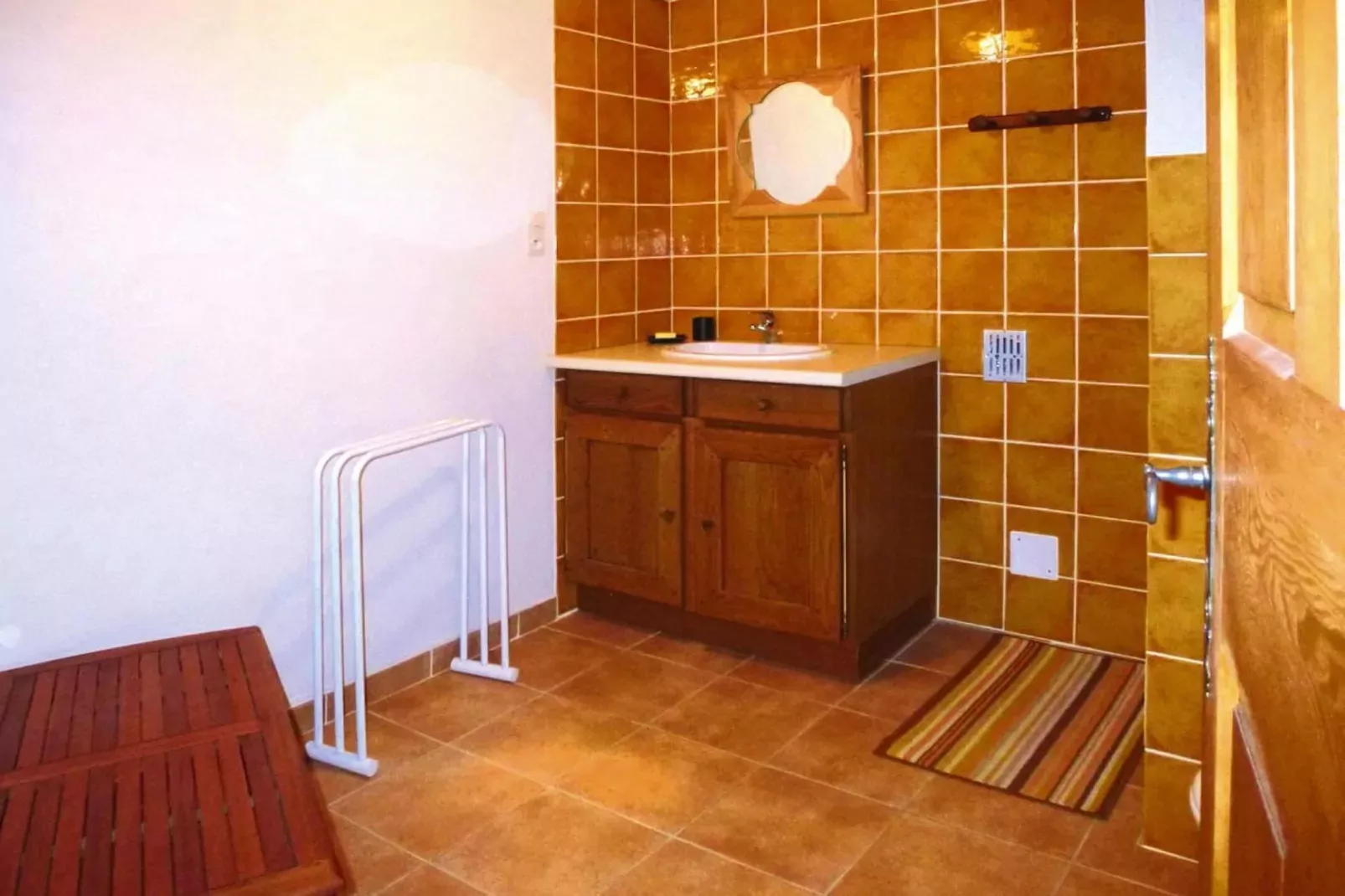 Doppelhaushälfte in Redortiers-Salle de bain