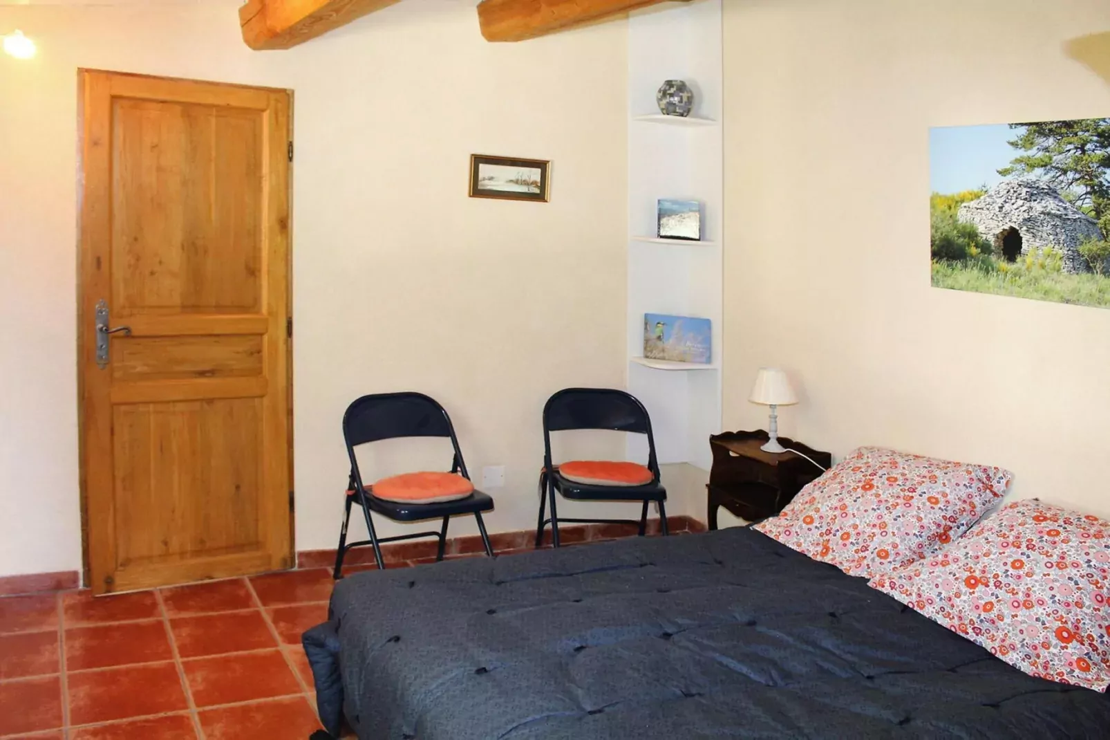 Doppelhaushälfte in Revest-du-Bion-Bedroom