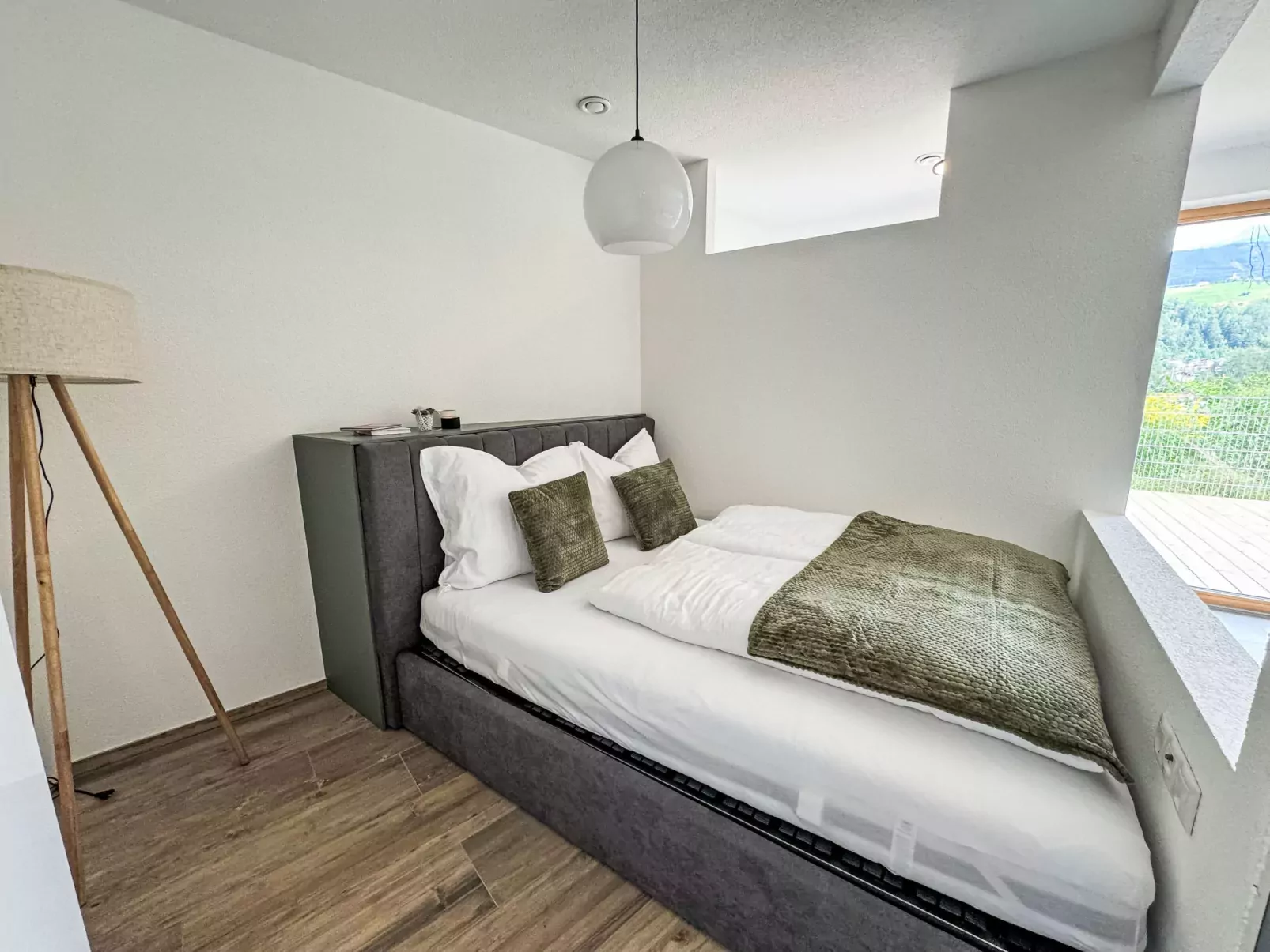 Urgen Living-Inside