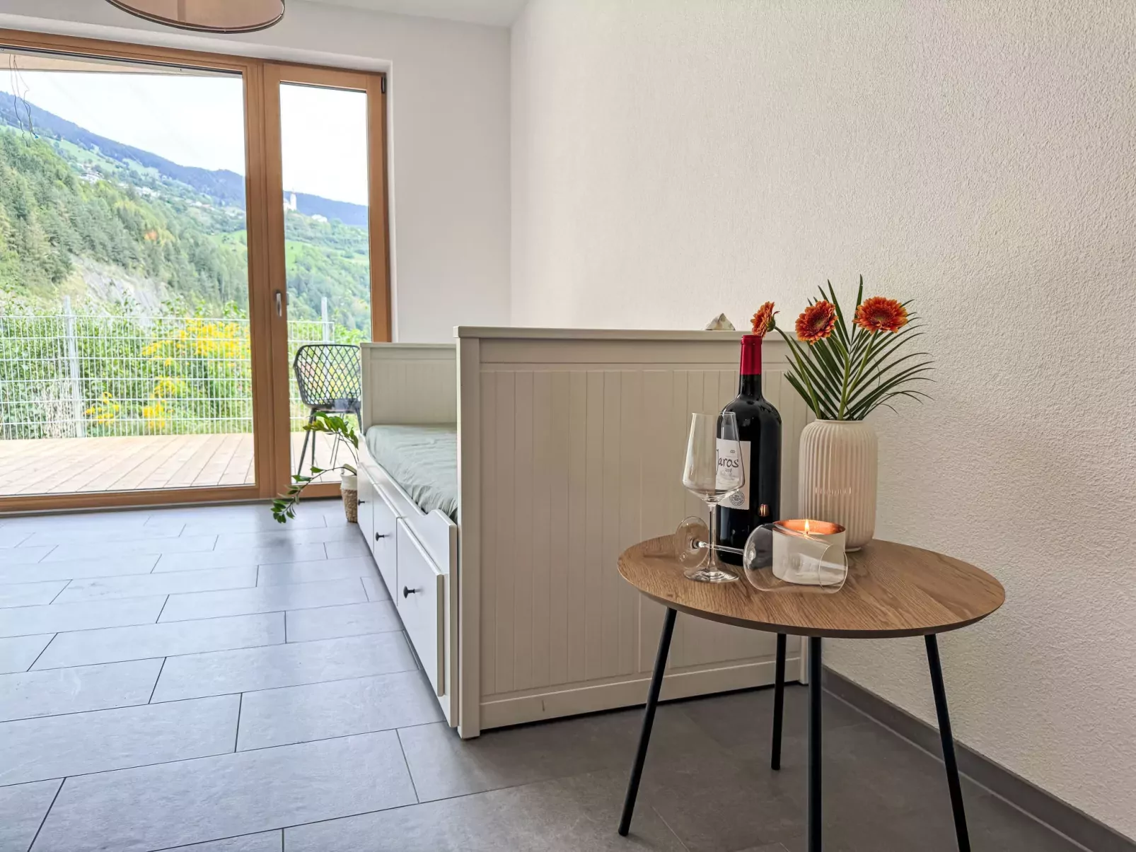 Urgen Living-Inside