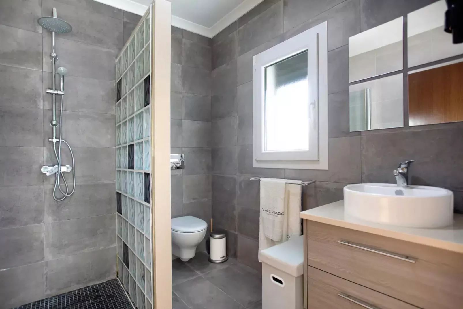 Villa Mila-Bathroom
