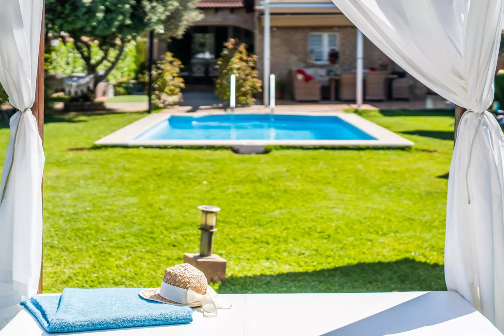 Finca Alegre-Gardens summer