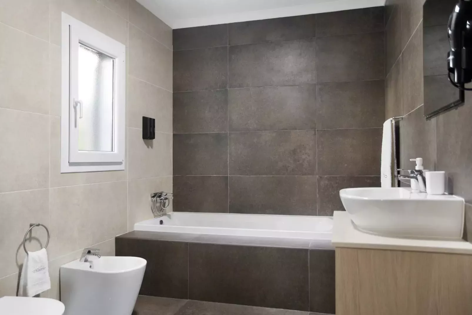 Villa Colina-Bathroom
