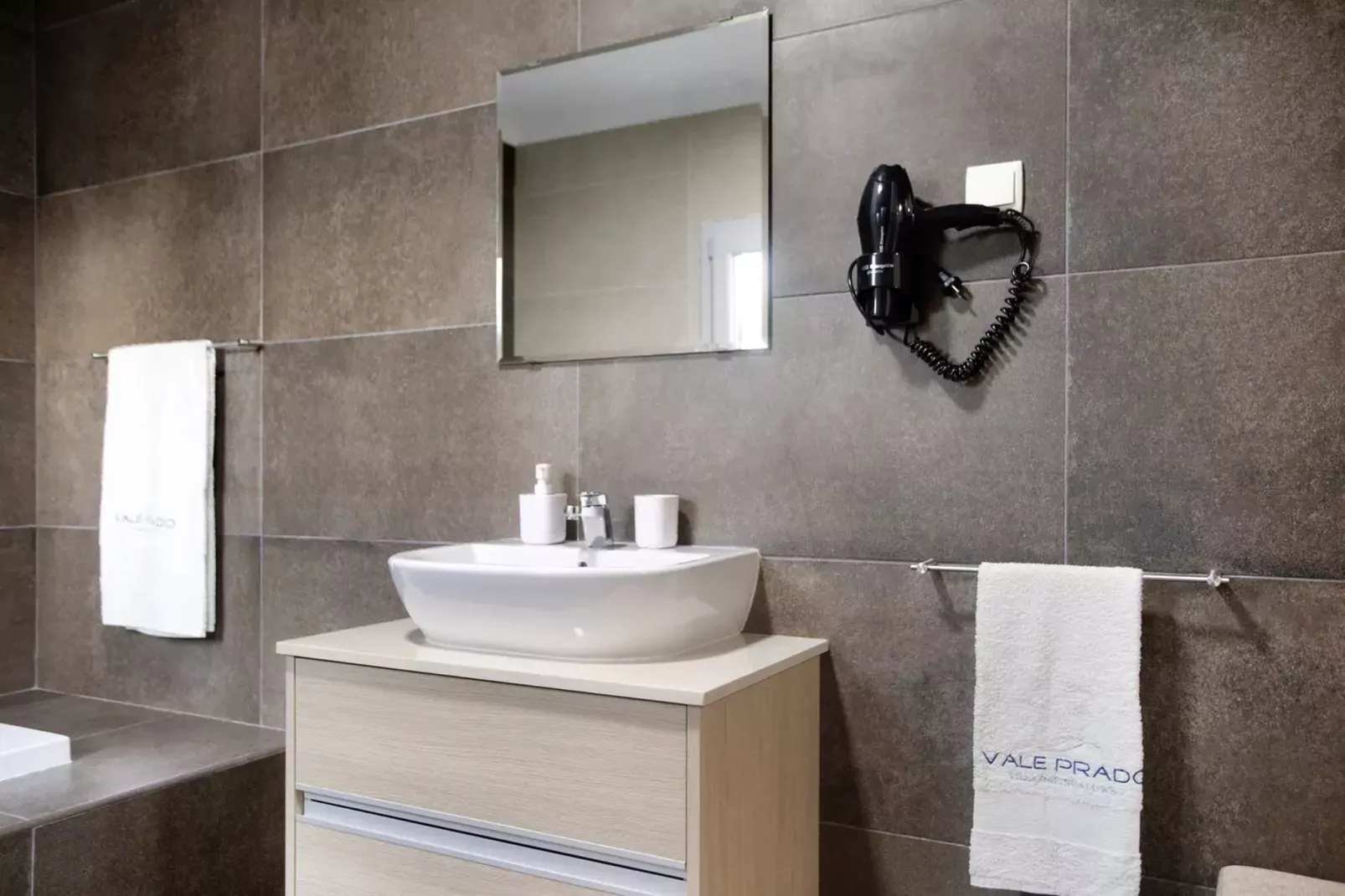 Villa Colina-Bathroom