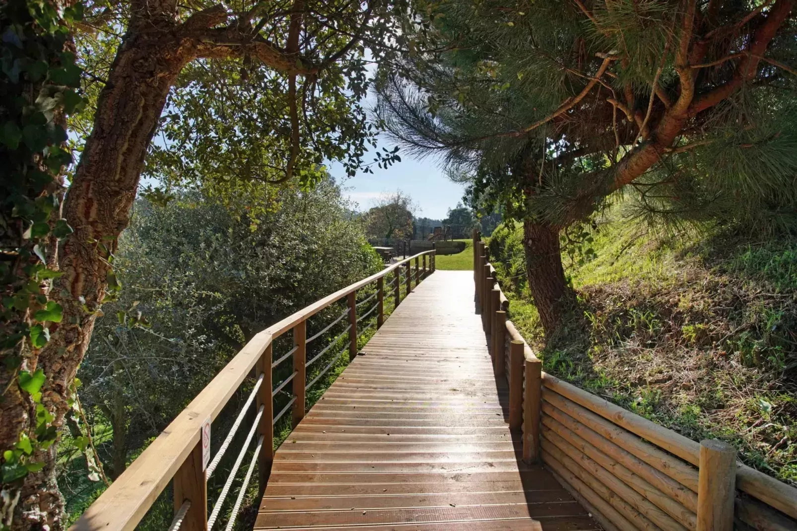 Villa Colina-Areas summer 1km