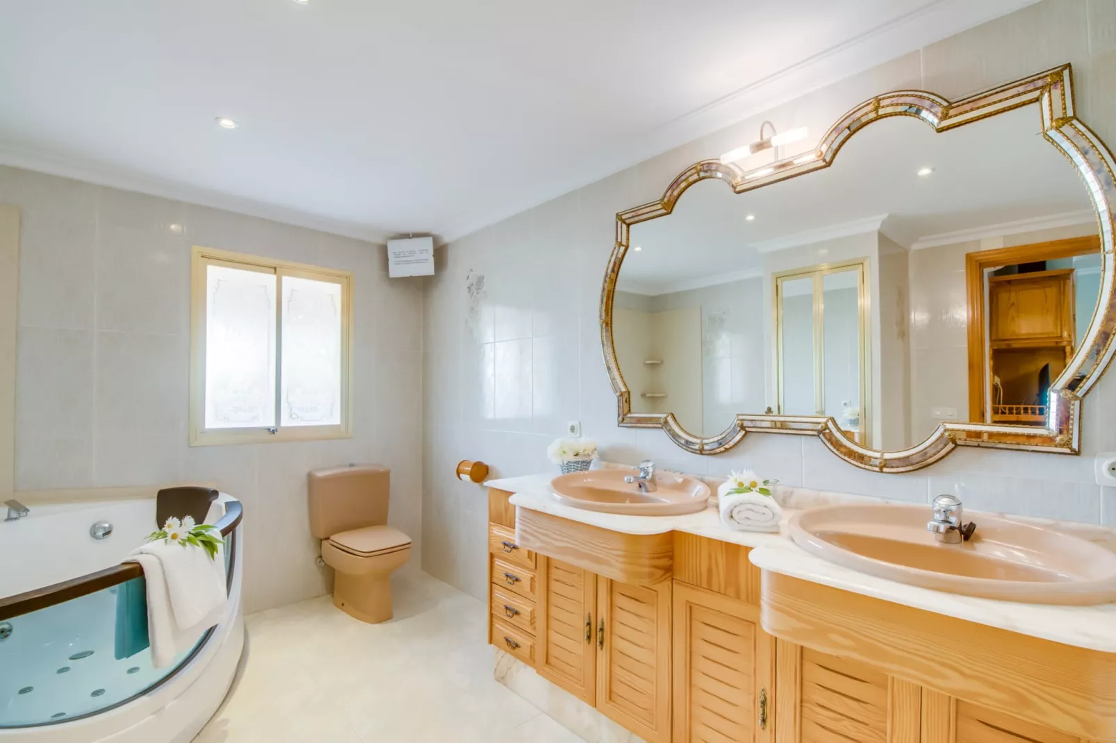 Finca Alegre-Bathroom