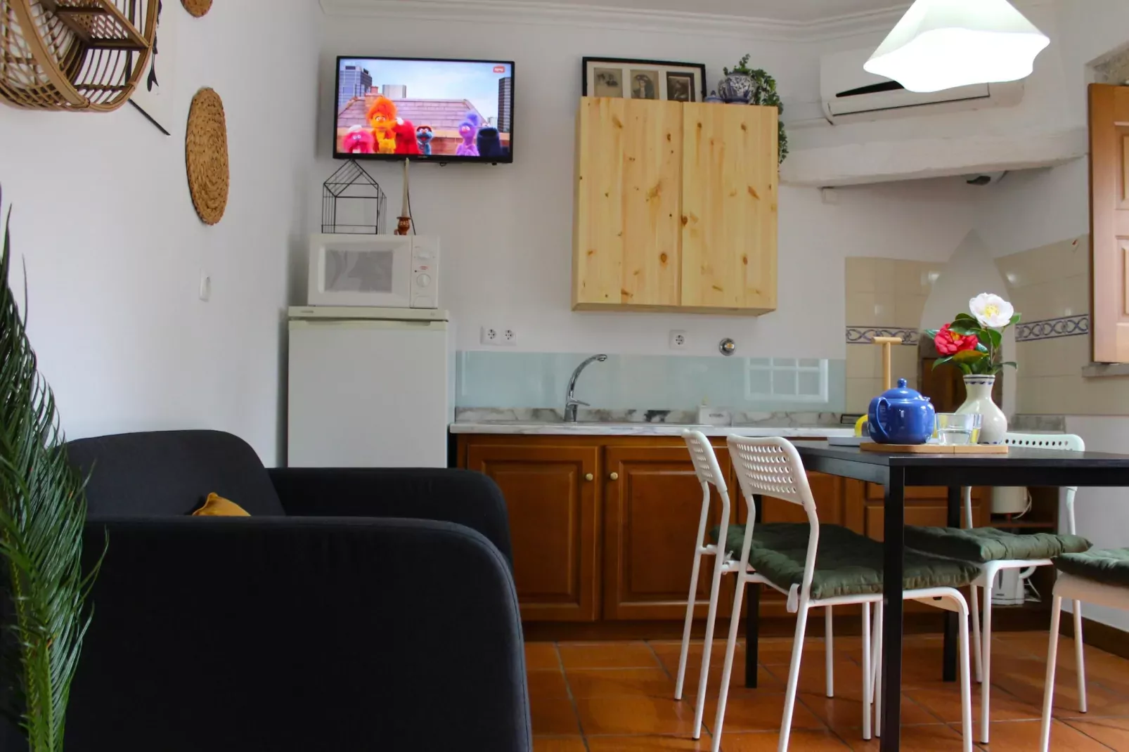 Casa da Adega-Living room