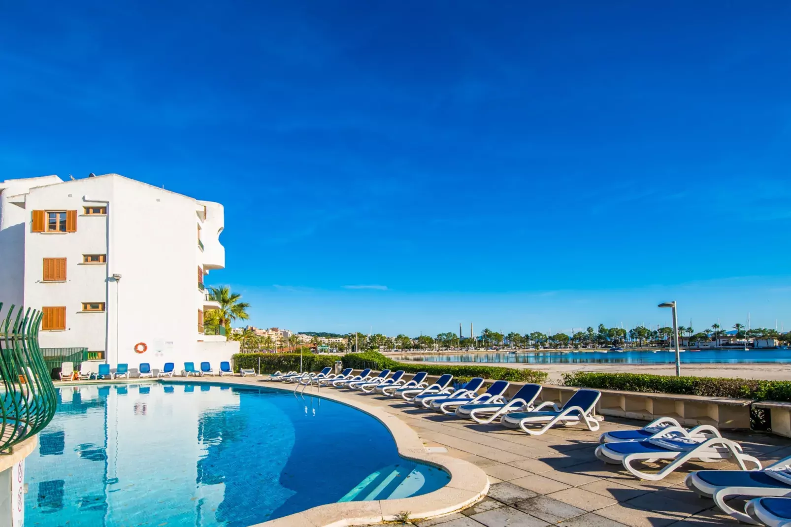 Blue Sea-Exterior summer