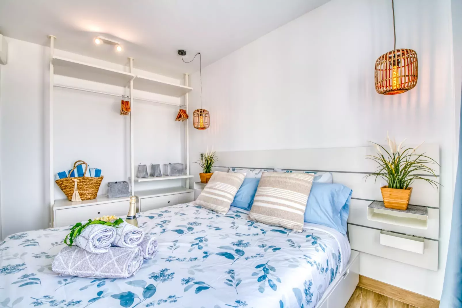 Blue Sea-Bedroom