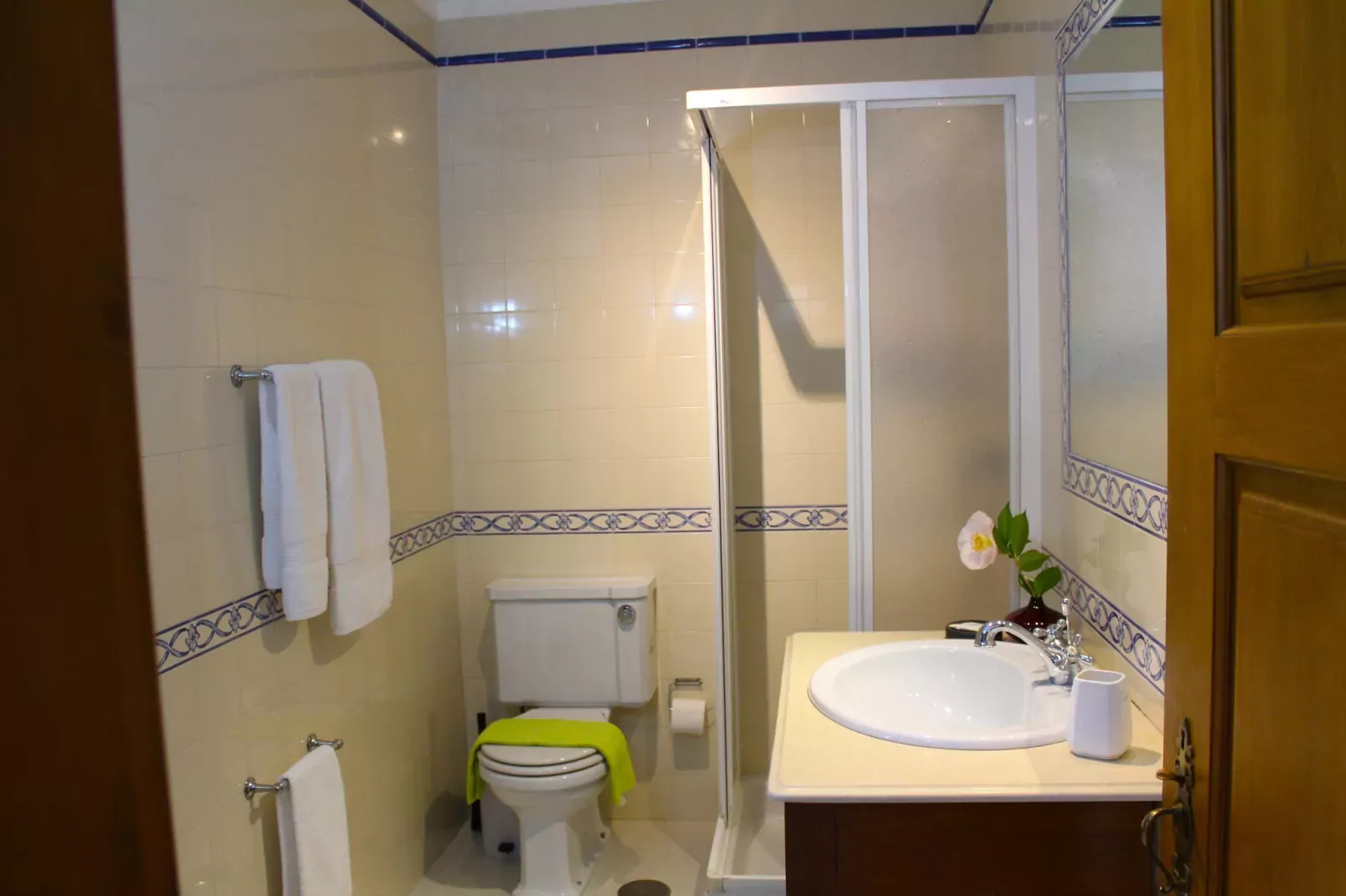 Casa da Adega-Bathroom