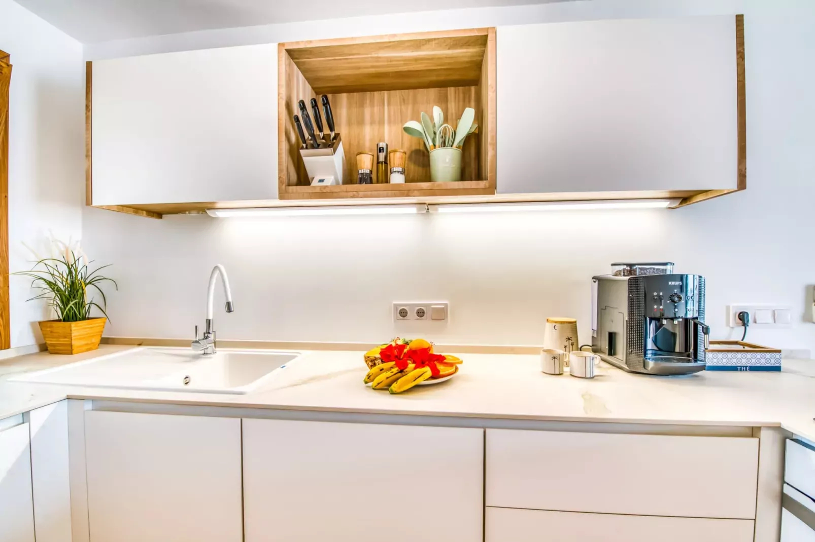 Blue Sea-Kitchen