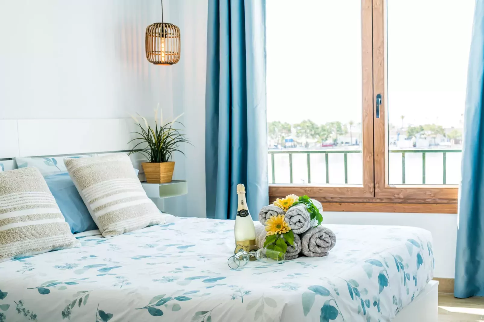 Blue Sea-Bedroom