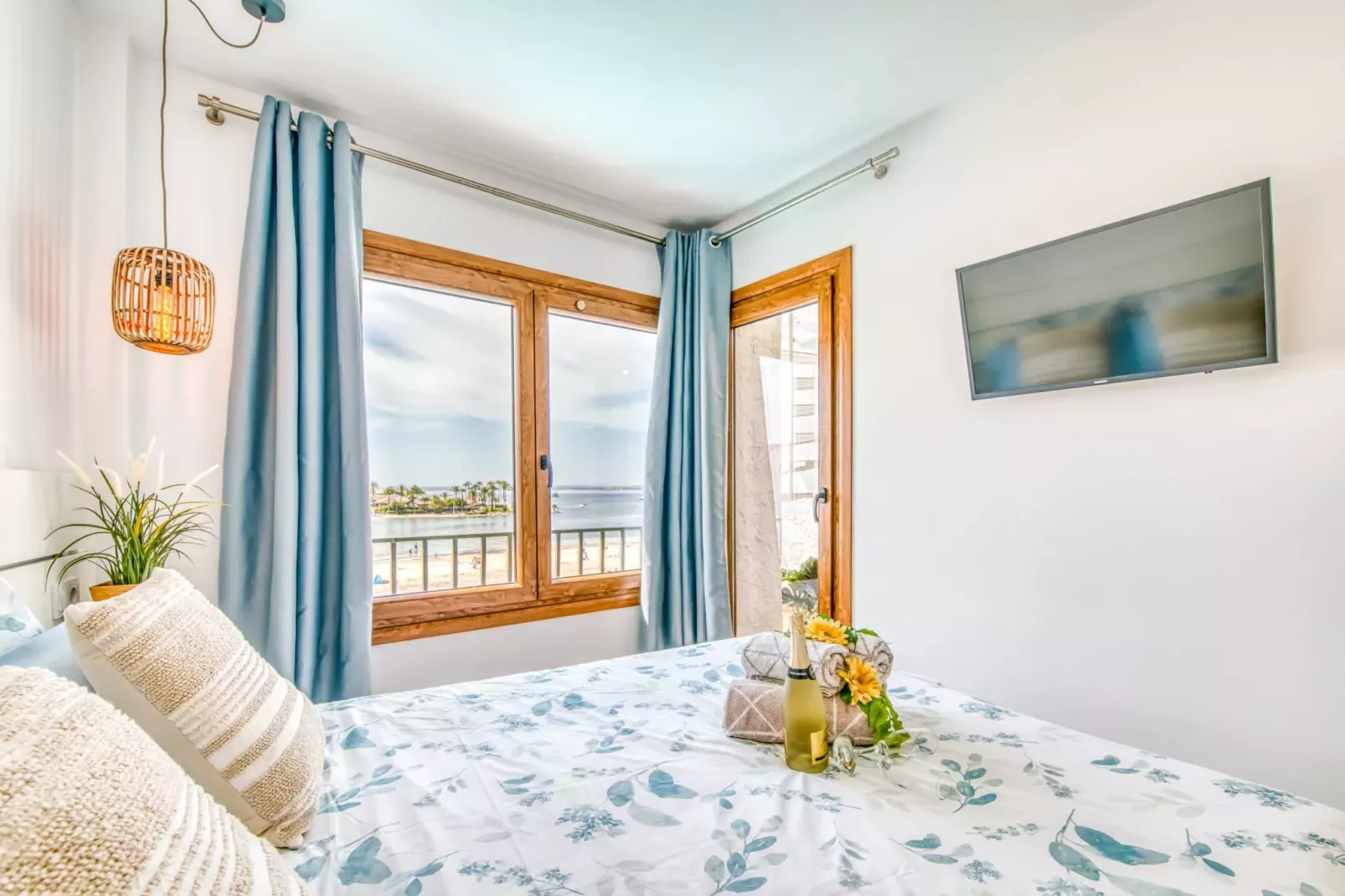 Blue Sea-Bedroom