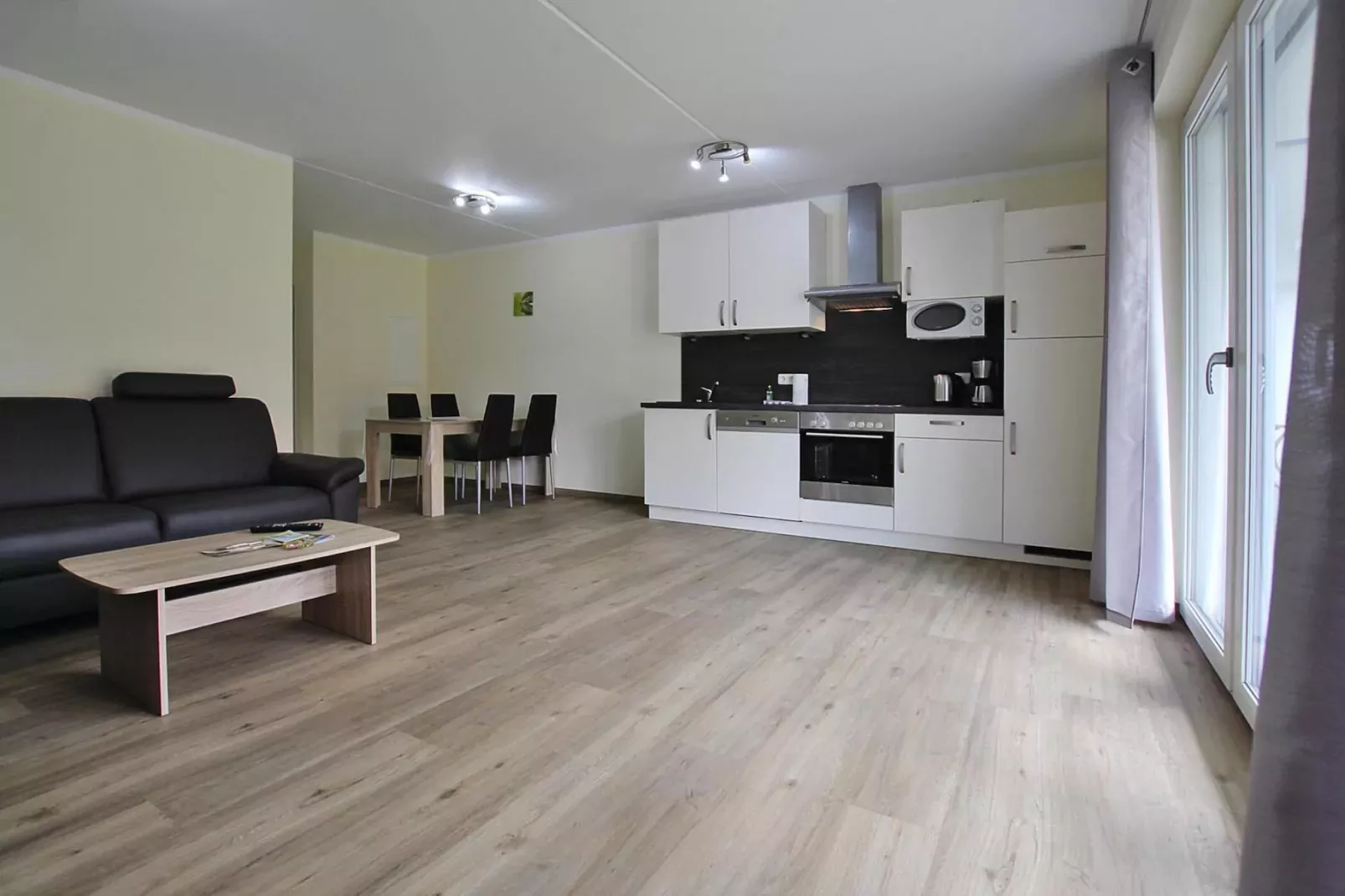 Apartment Hafenflair / Haus 3 EG-Wohnung 9 1-2 Personen-Kitchen