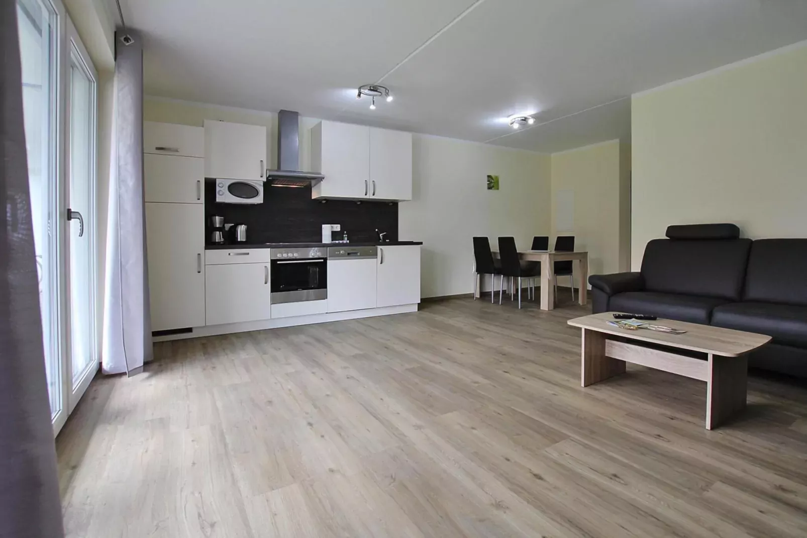Apartment Hafenflair / Haus 3 EG-Wohnung 9 1-2 Personen-Kitchen