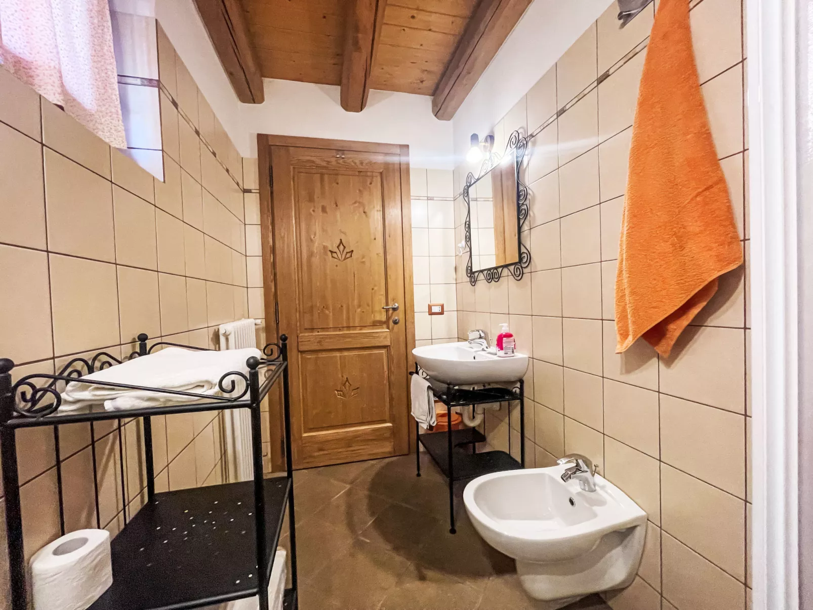Le Baite di Bodone-Inside
