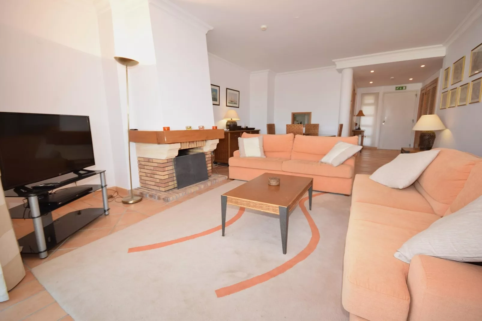 Apmto Villa Sol-Living room