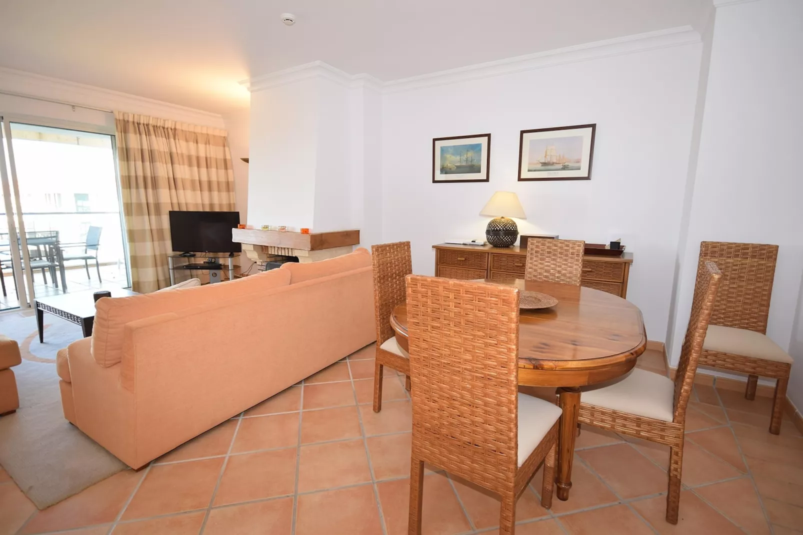 Apmto Villa Sol-Living room