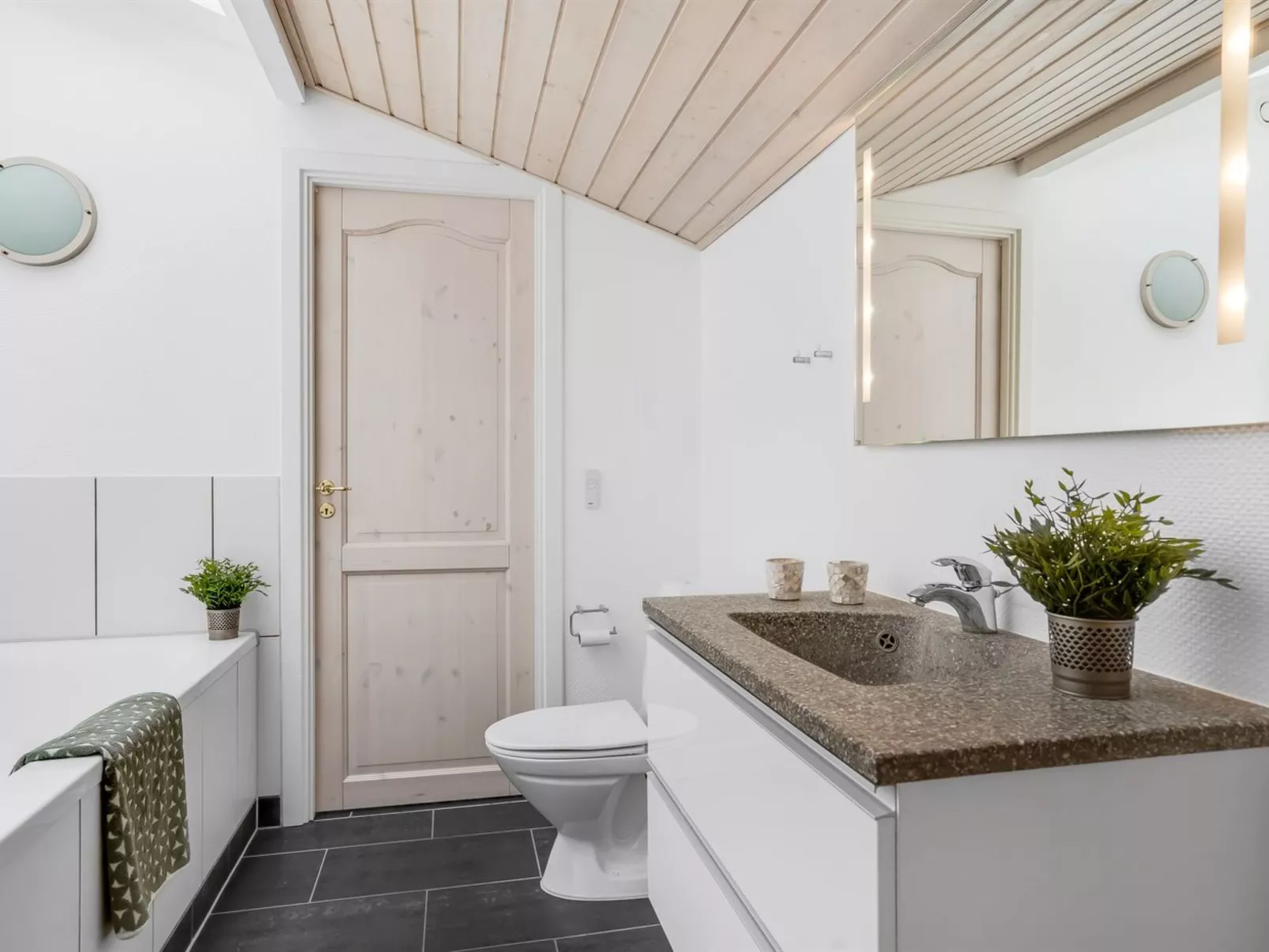 "Dagmar" - 500m from the sea-Inside