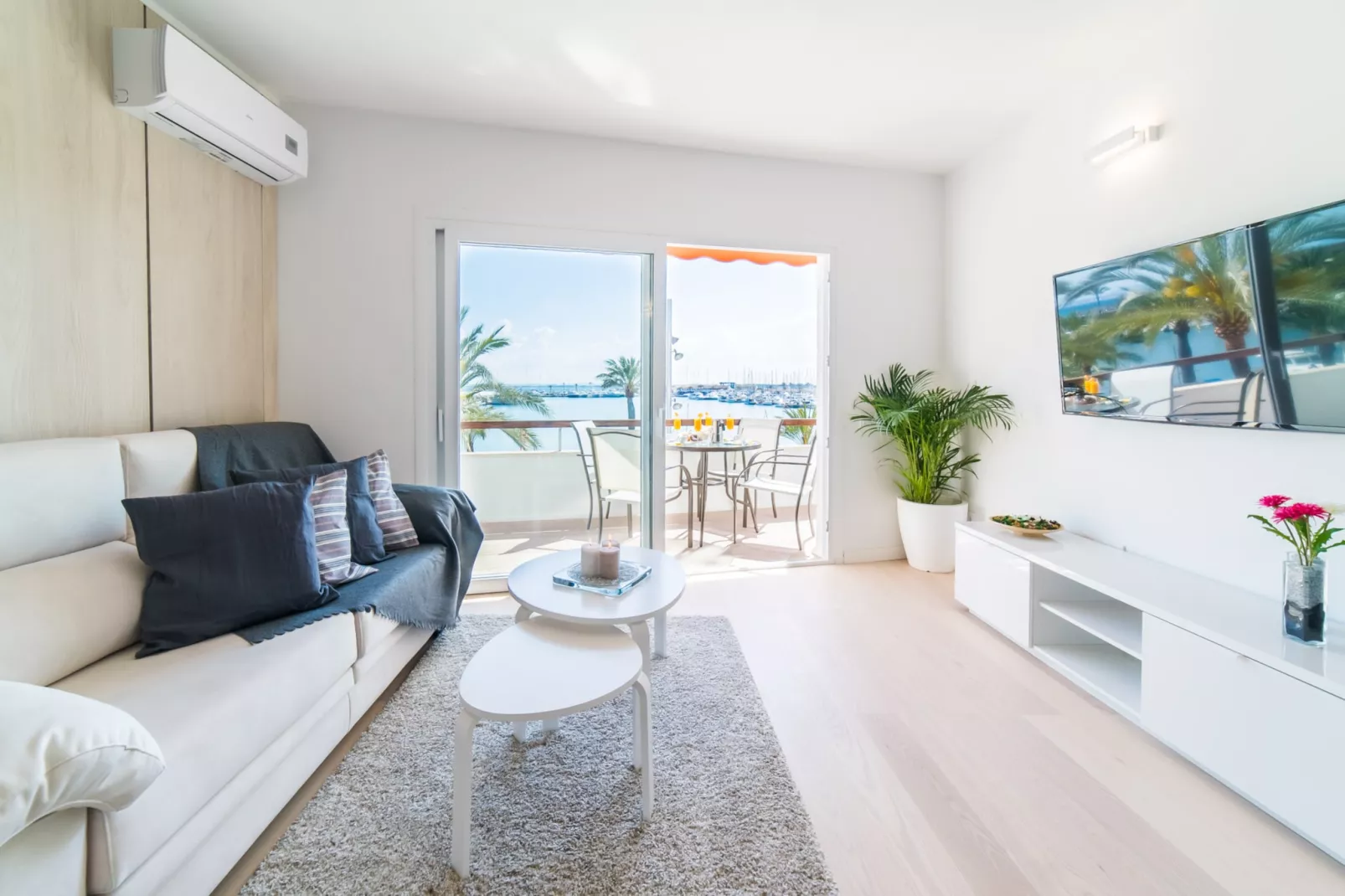 Mimosa-Living room