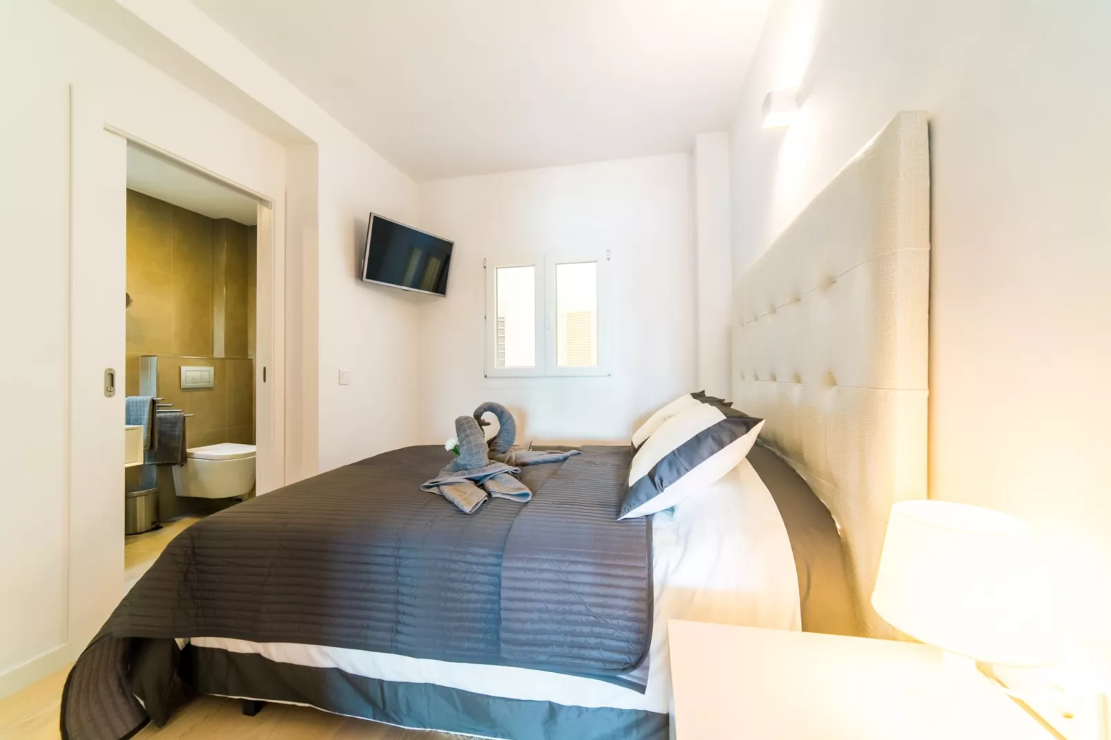 Mimosa-Bedroom