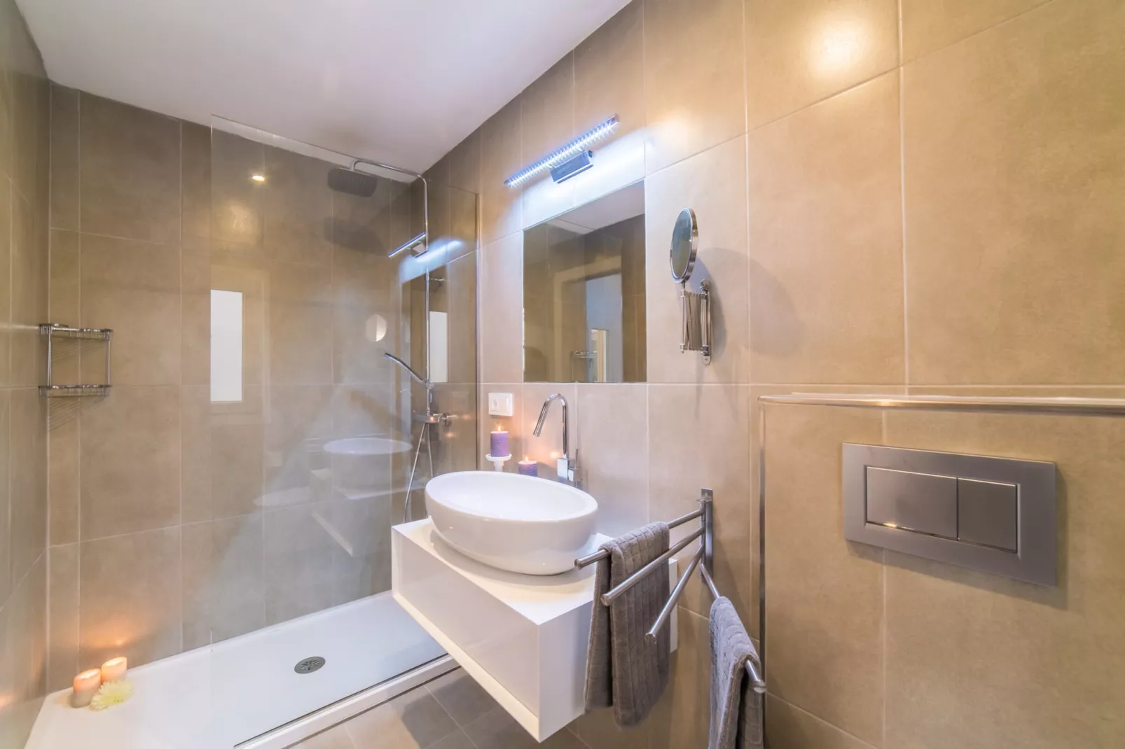 Mimosa-Bathroom