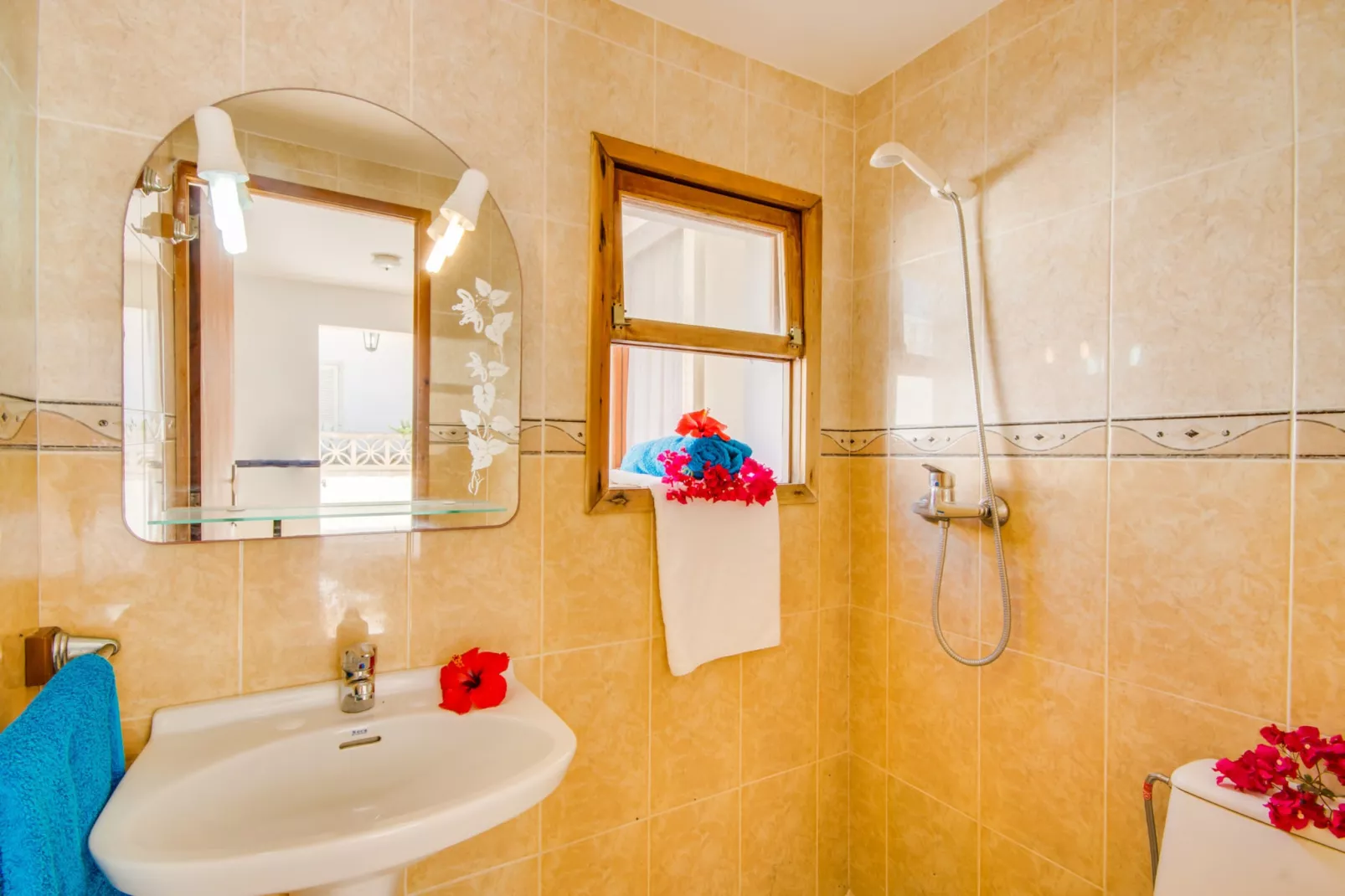 Villa Rosita 12-Bathroom