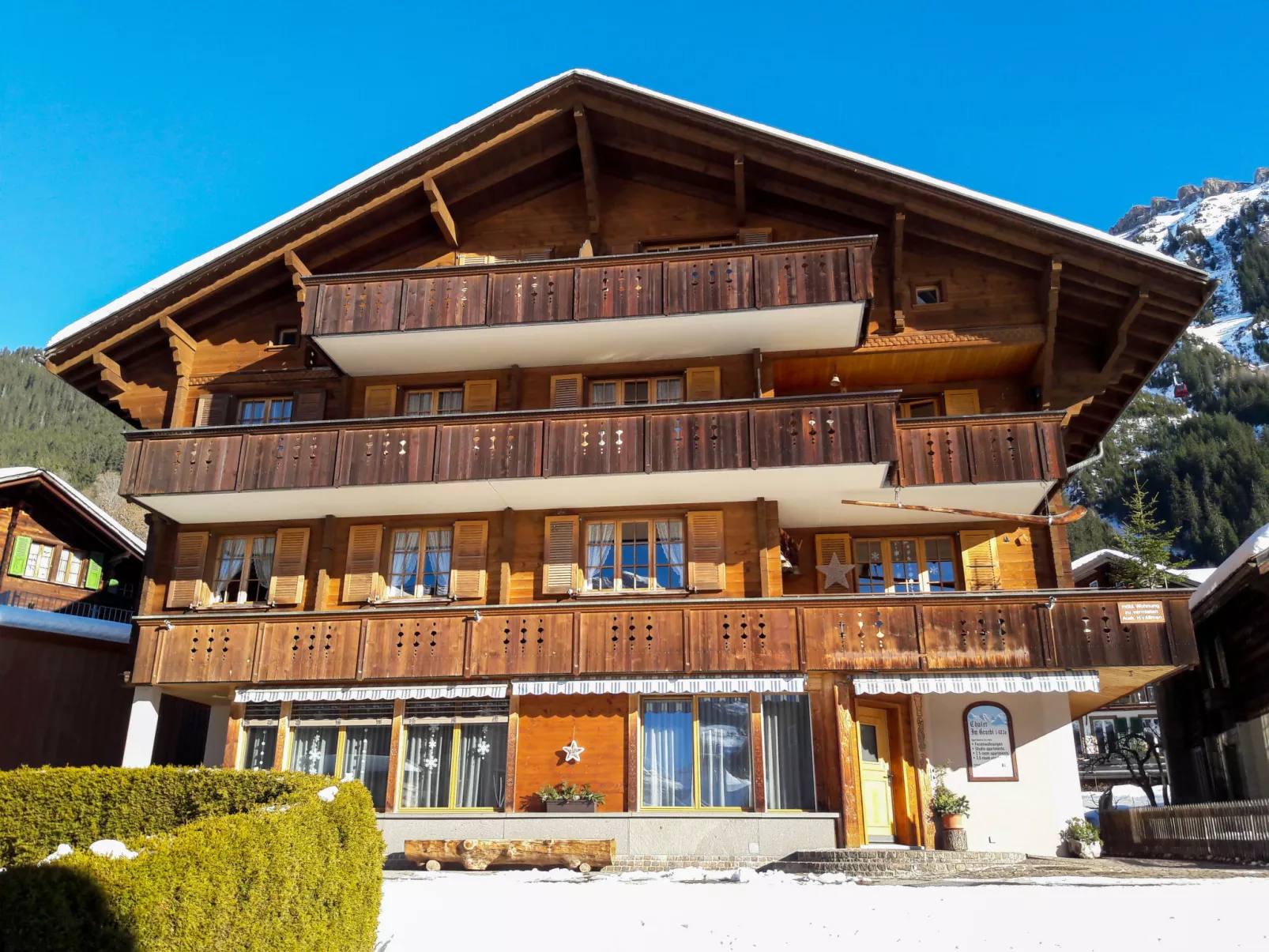 Chäs Gruebi Apt.S-Draußen